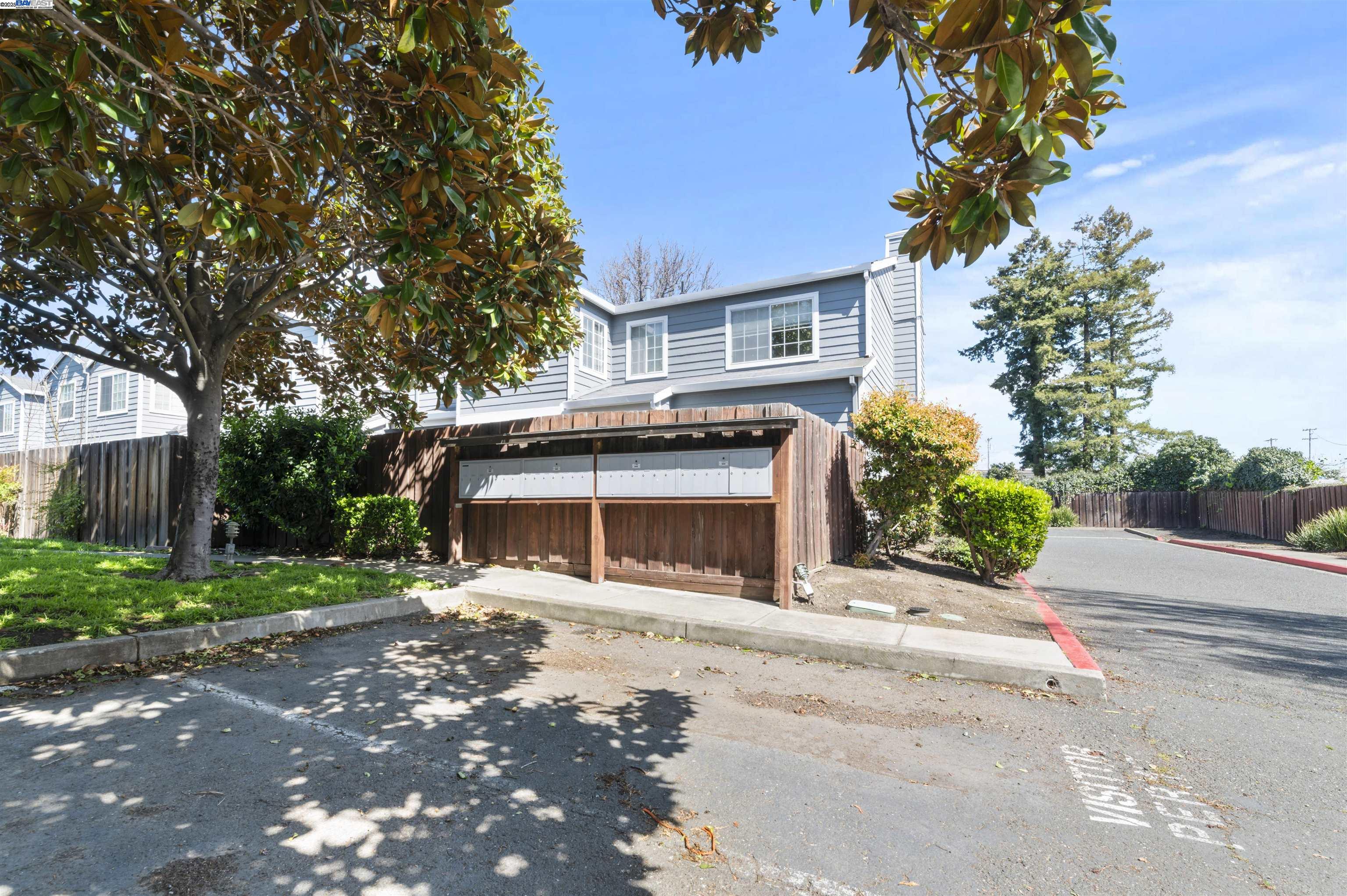 Photo #5: 41090023 Listing 
