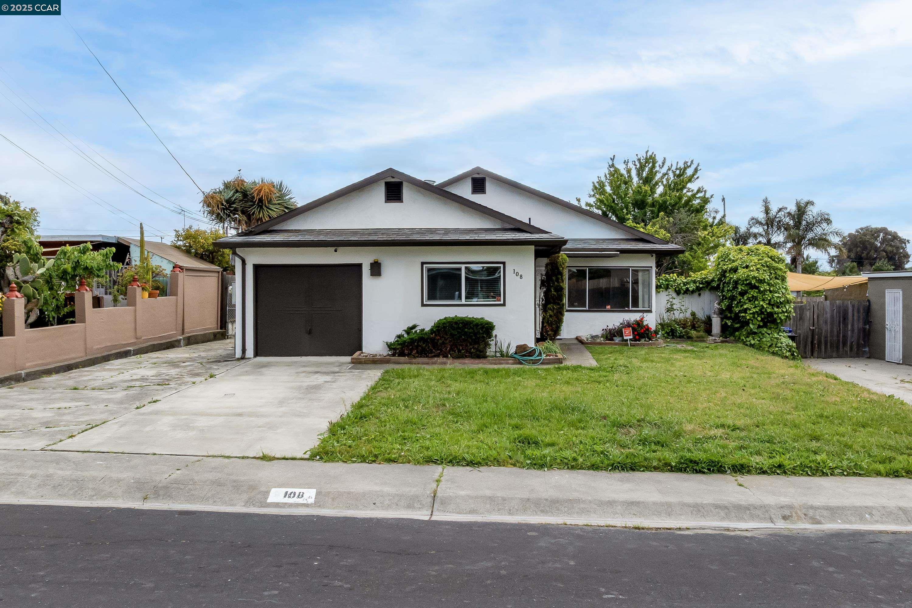 Detail Gallery Image 1 of 1 For 108 Nancy Dr, San Pablo,  CA 94806 - 4 Beds | 2 Baths