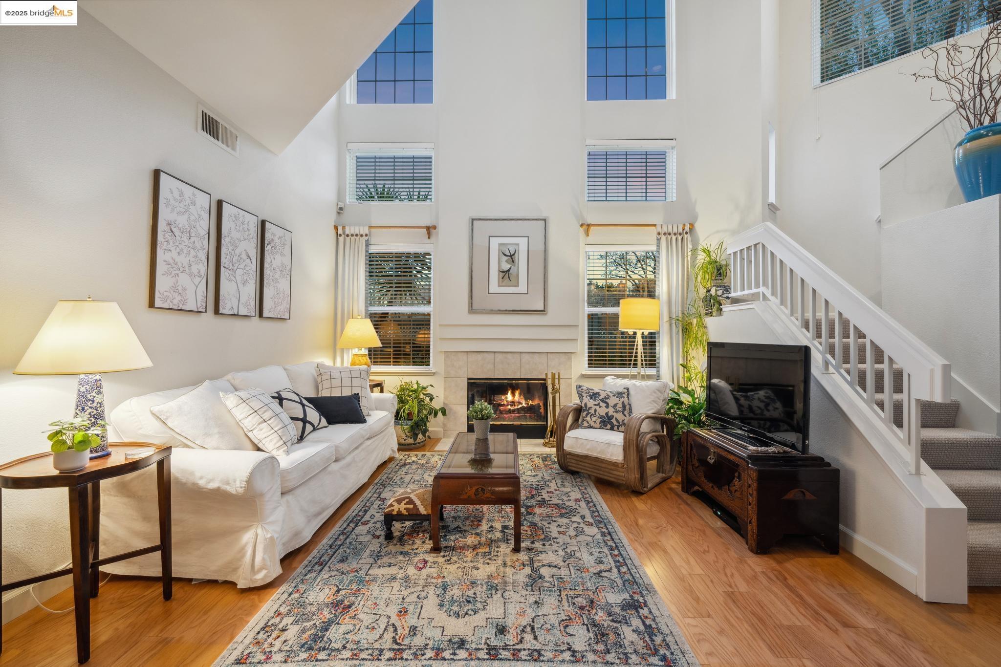 Detail Gallery Image 1 of 1 For 2316 Dolphin Dr, Richmond,  CA 94804 - 3 Beds | 3 Baths
