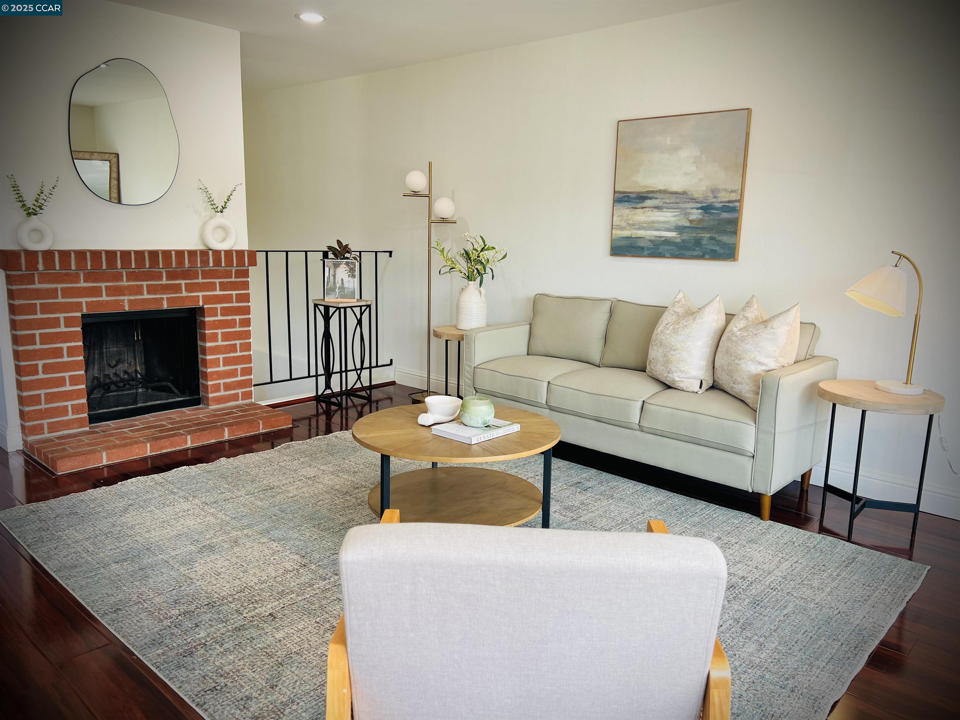 Detail Gallery Image 3 of 14 For 369 E Moltke St, Daly City,  CA 94014 - 4 Beds | 2 Baths