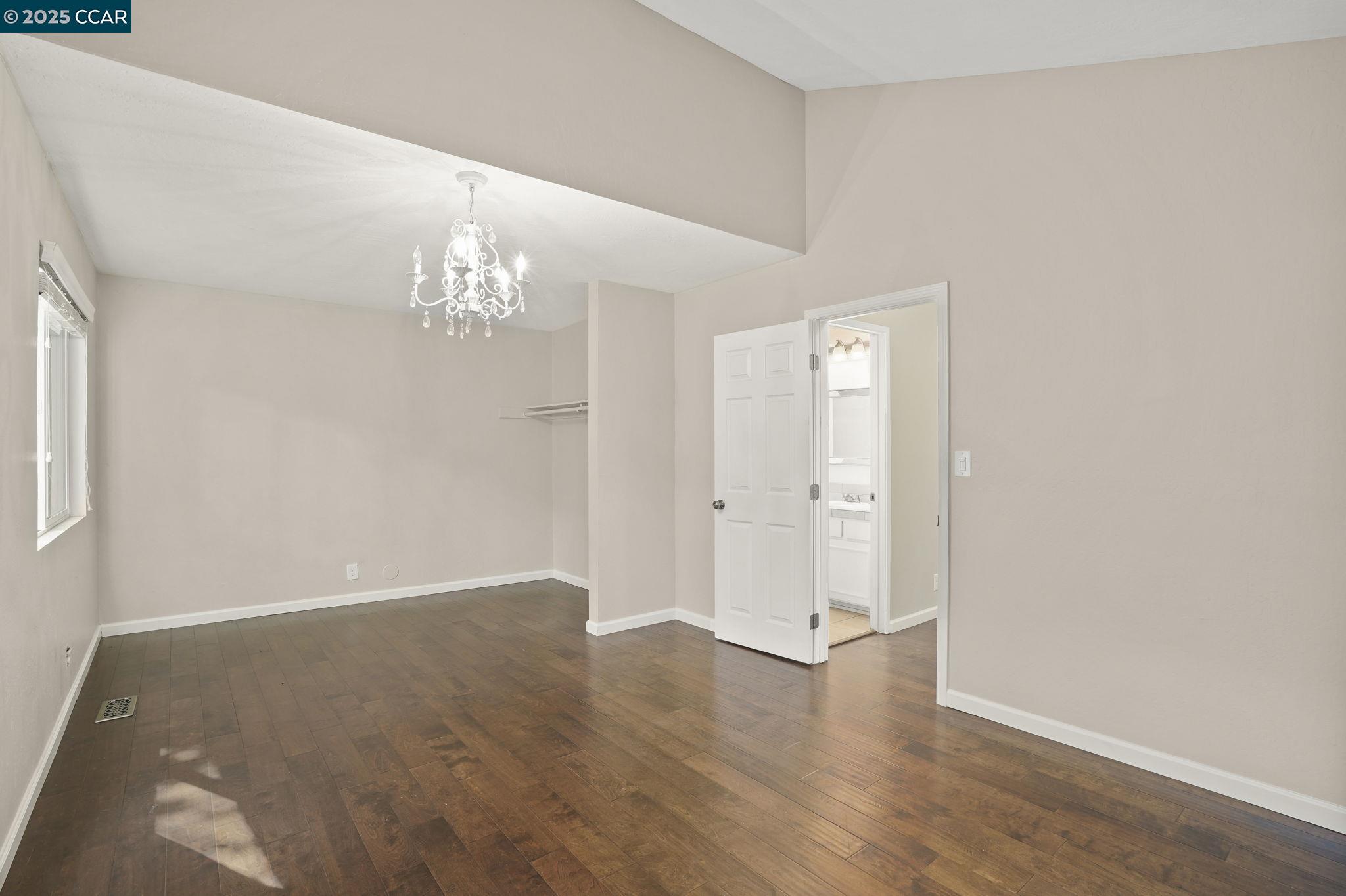 property-img