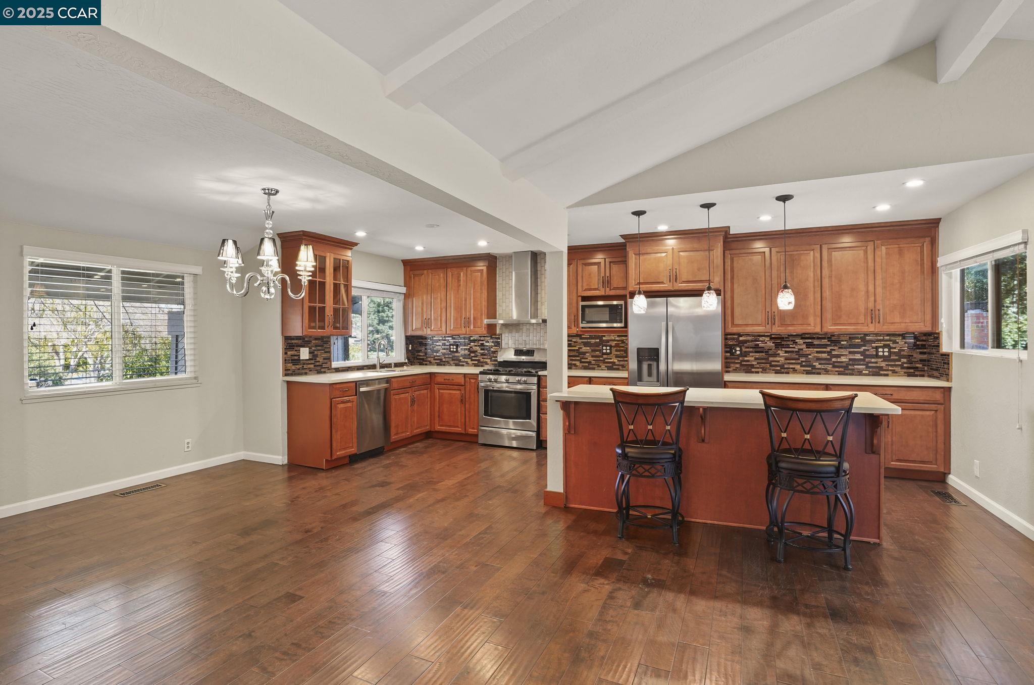 property-img