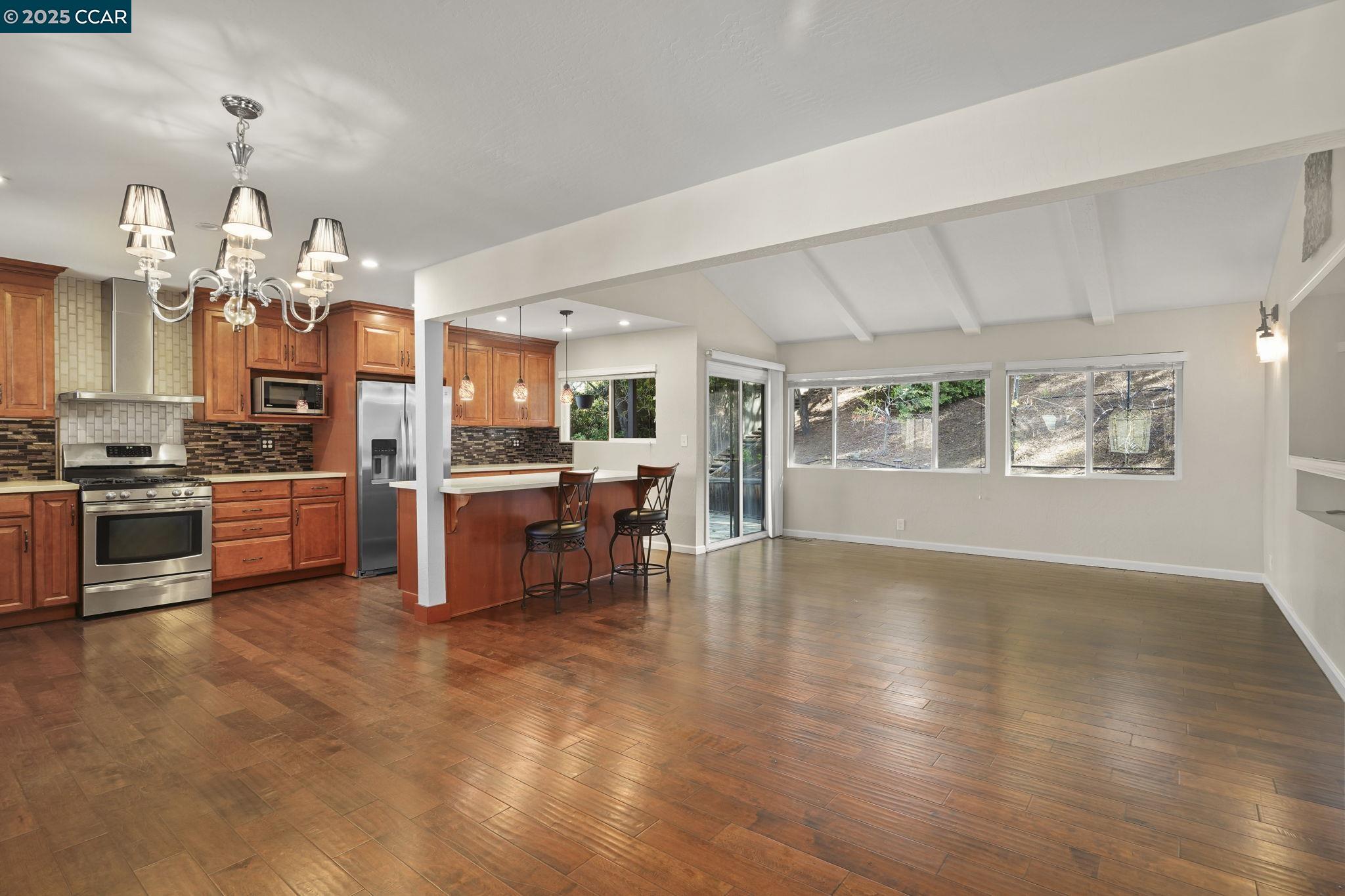 property-img