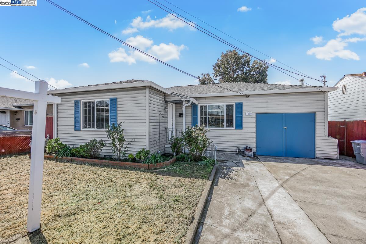 1049 Martin Blvd, San Leandro, California 94577, 3 Bedrooms Bedrooms, 6 Rooms Rooms,2 BathroomsBathrooms,Residential,For Sale,1049 Martin Blvd,41090071