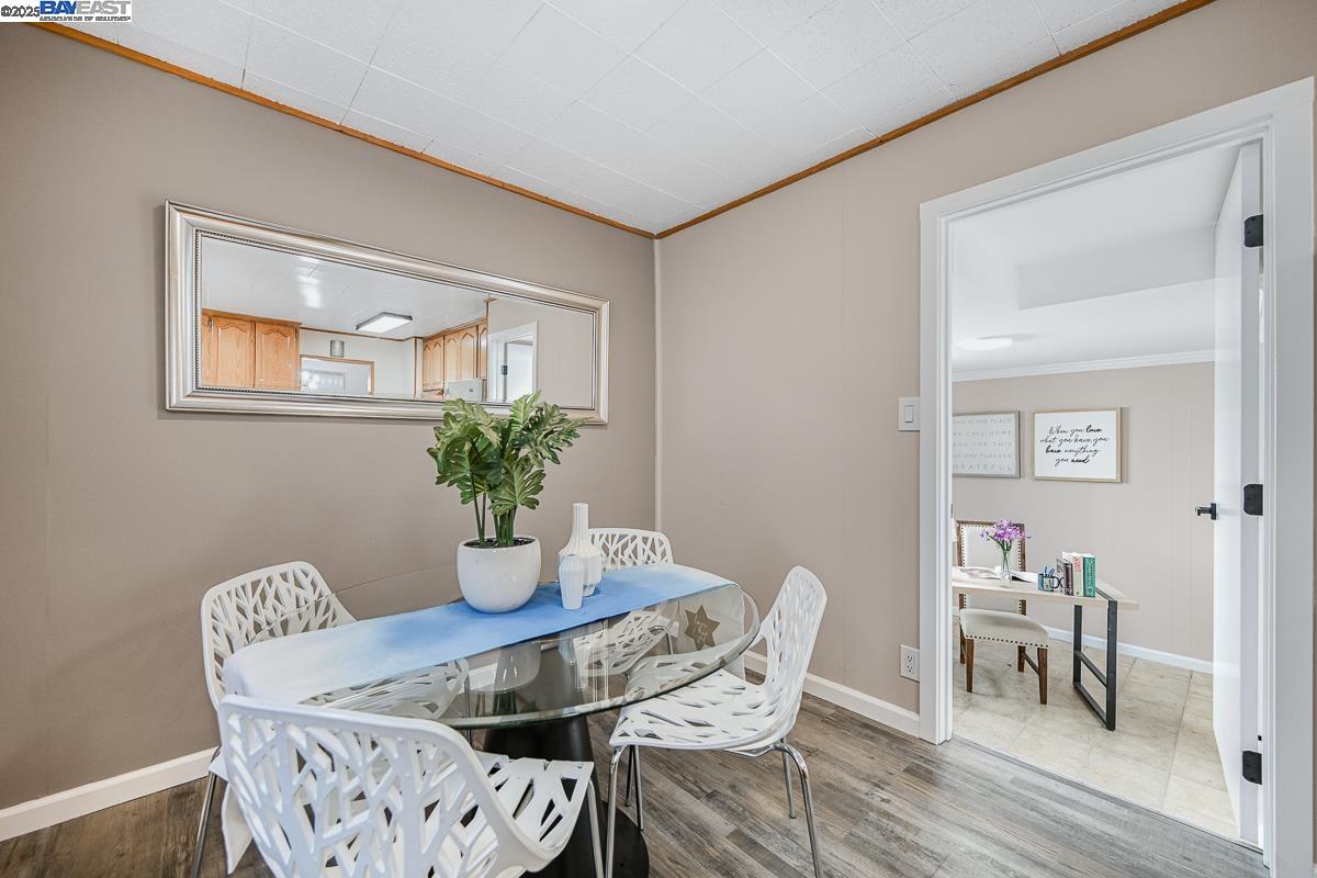 1049 Martin Blvd, San Leandro, California 94577, 3 Bedrooms Bedrooms, 6 Rooms Rooms,2 BathroomsBathrooms,Residential,For Sale,1049 Martin Blvd,41090071