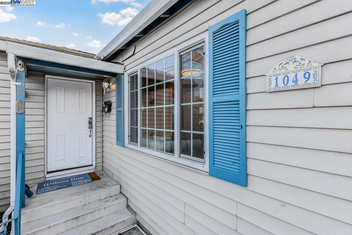 1049 Martin Blvd, San Leandro, California 94577, 3 Bedrooms Bedrooms, 6 Rooms Rooms,2 BathroomsBathrooms,Residential,For Sale,1049 Martin Blvd,41090071