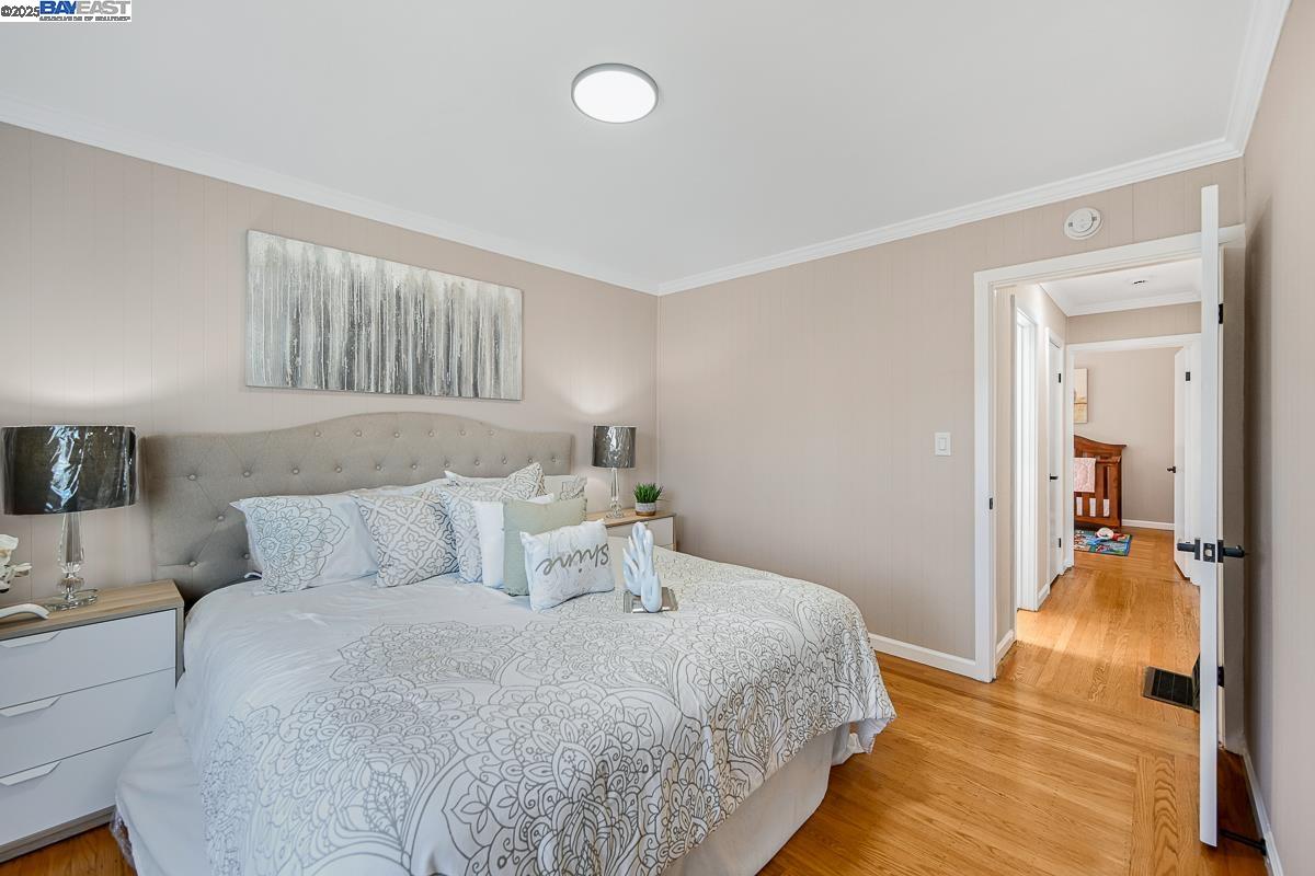 1049 Martin Blvd, San Leandro, California 94577, 3 Bedrooms Bedrooms, 6 Rooms Rooms,2 BathroomsBathrooms,Residential,For Sale,1049 Martin Blvd,41090071