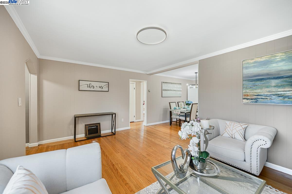 1049 Martin Blvd, San Leandro, California 94577, 3 Bedrooms Bedrooms, 6 Rooms Rooms,2 BathroomsBathrooms,Residential,For Sale,1049 Martin Blvd,41090071