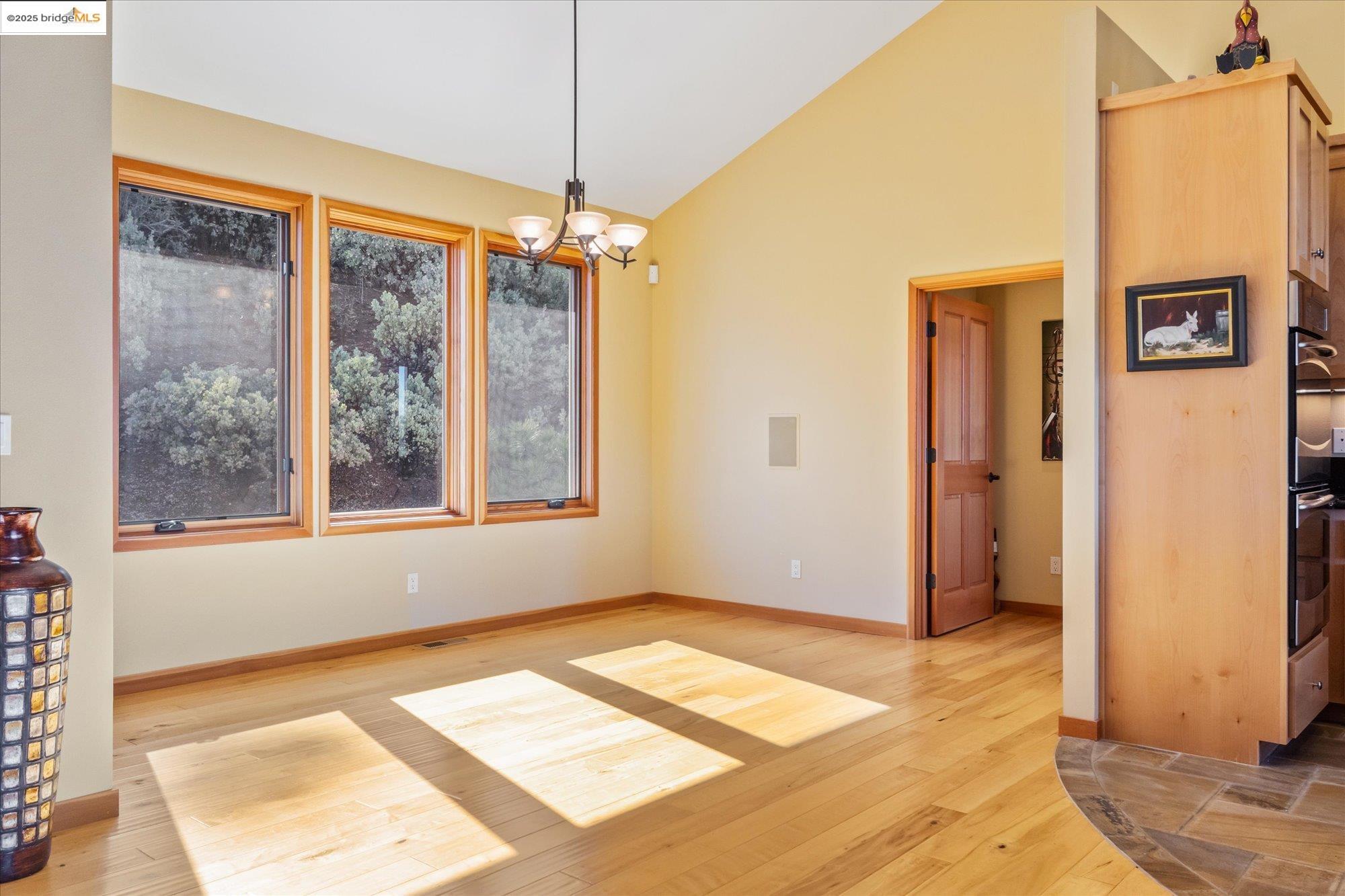Detail Gallery Image 15 of 59 For 3204 Skunk Ranch Rd, Murphys,  CA 95247 - 4 Beds | 4/1 Baths