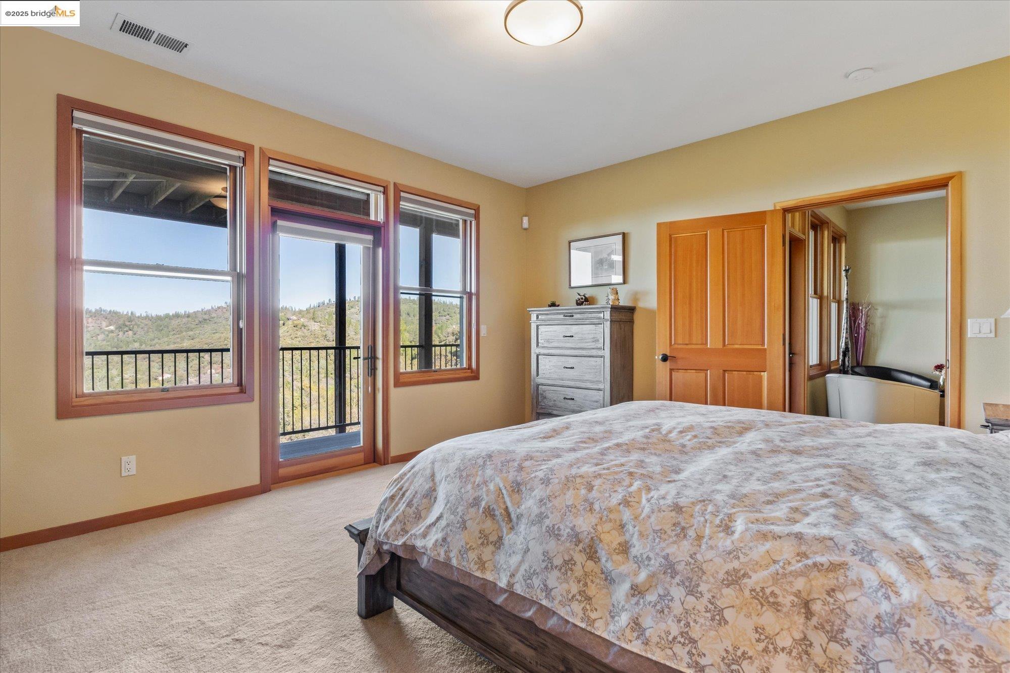 Detail Gallery Image 37 of 59 For 3204 Skunk Ranch Rd, Murphys,  CA 95247 - 4 Beds | 4/1 Baths