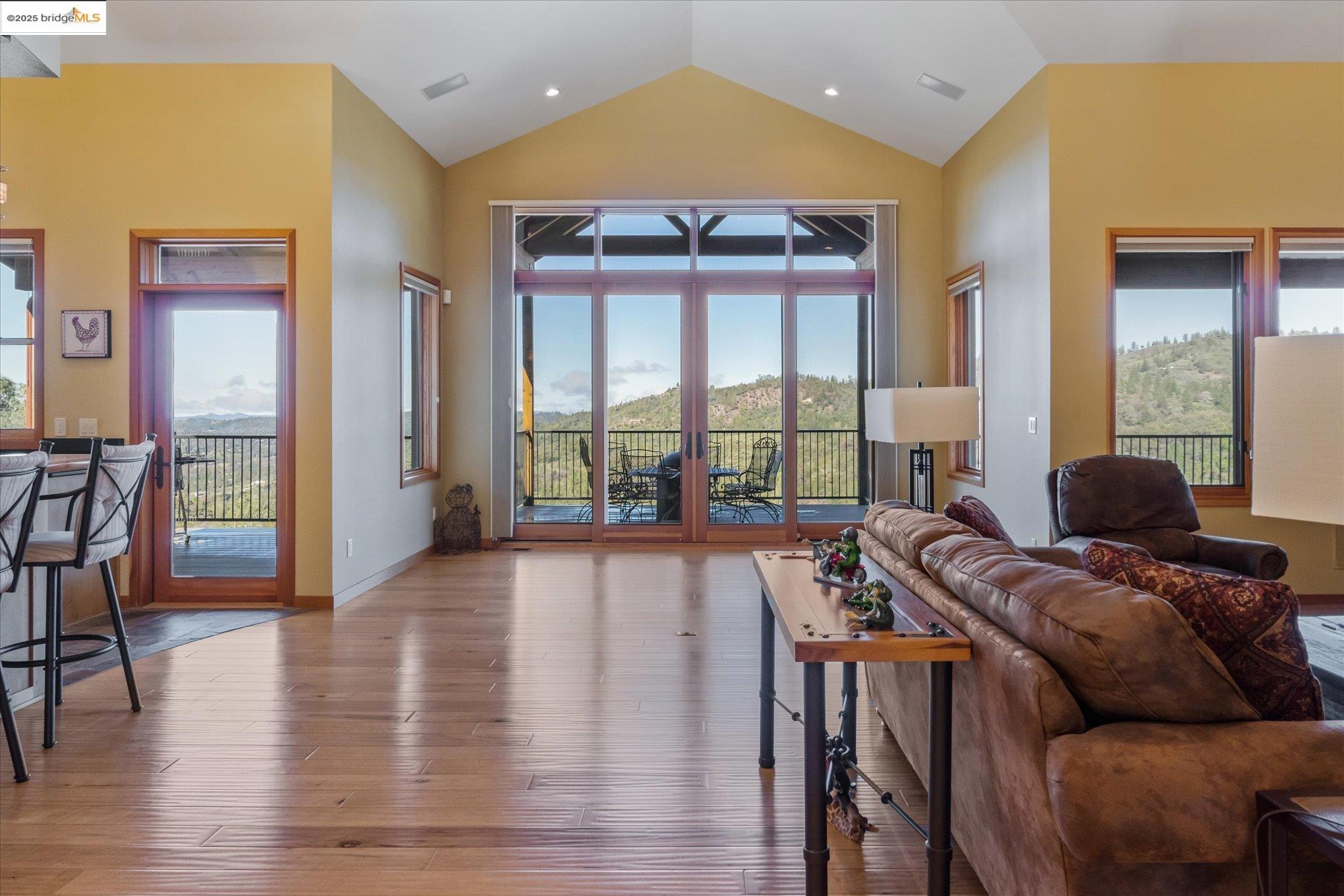 Detail Gallery Image 6 of 59 For 3204 Skunk Ranch Rd, Murphys,  CA 95247 - 4 Beds | 4/1 Baths