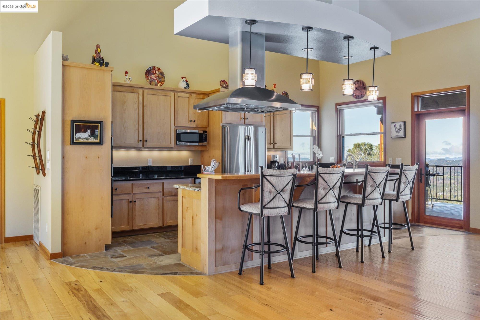Detail Gallery Image 10 of 59 For 3204 Skunk Ranch Rd, Murphys,  CA 95247 - 4 Beds | 4/1 Baths