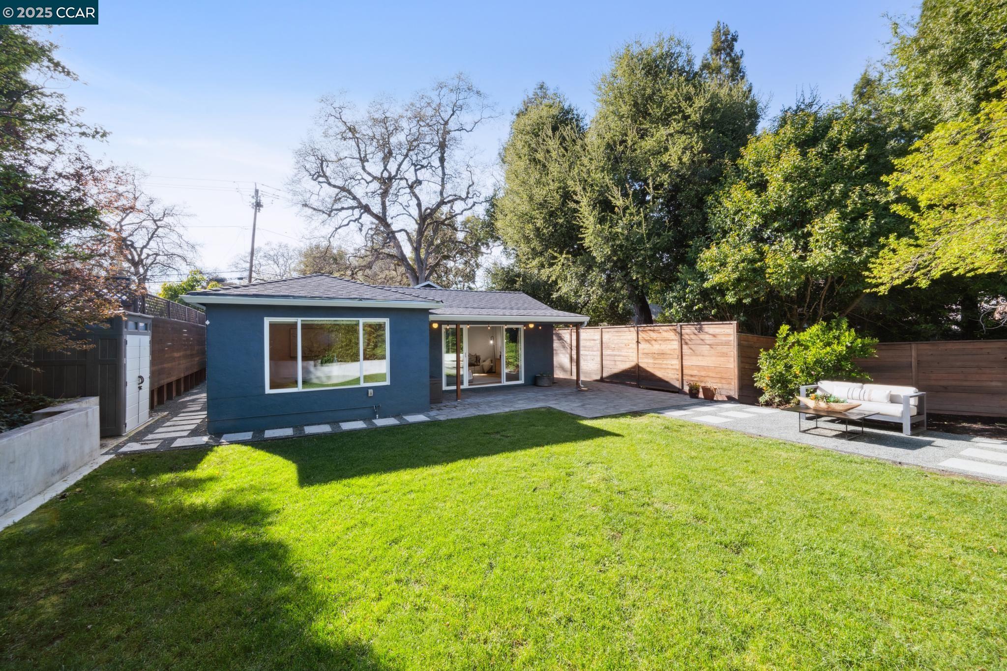 property-img