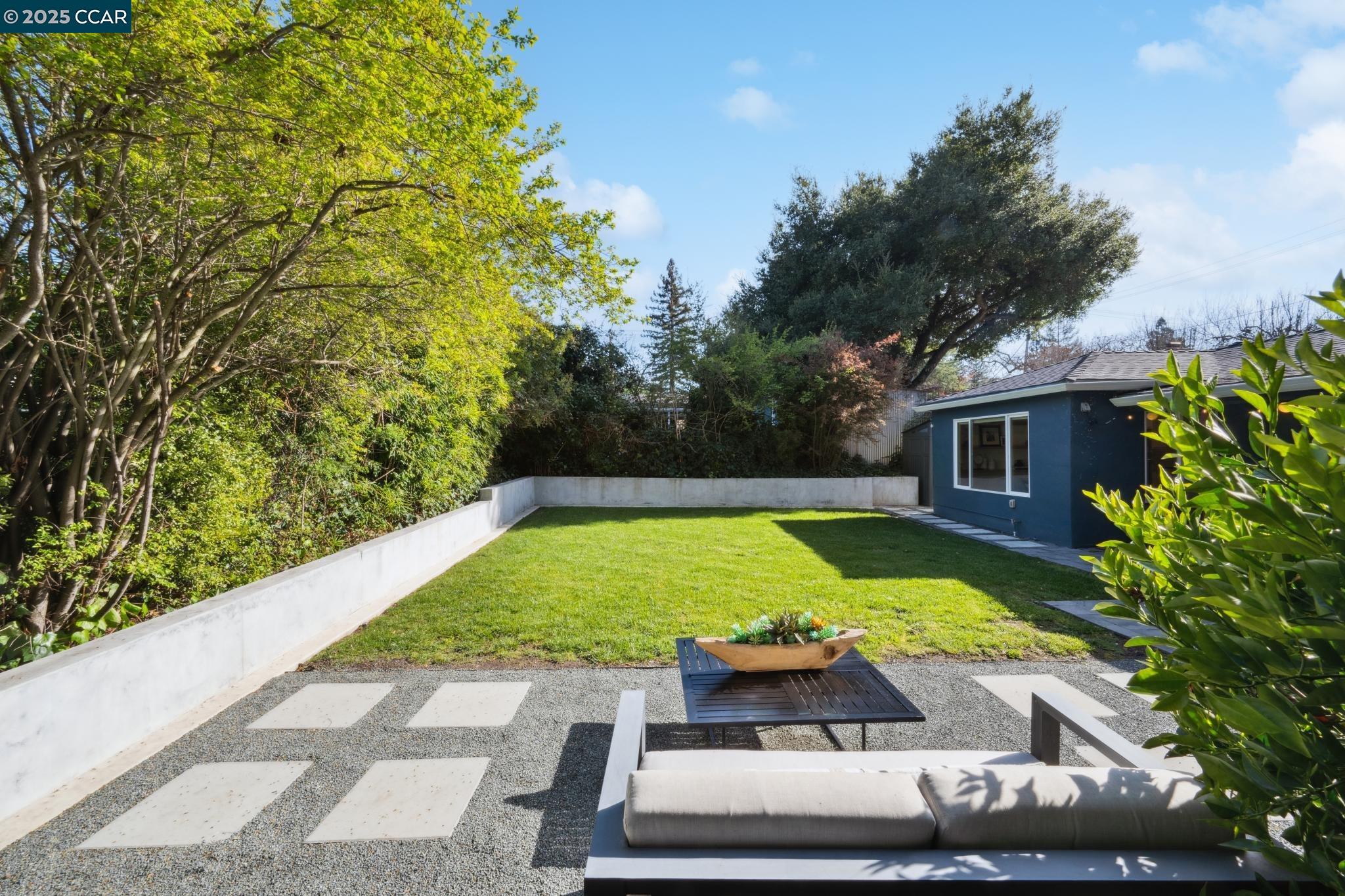 property-img