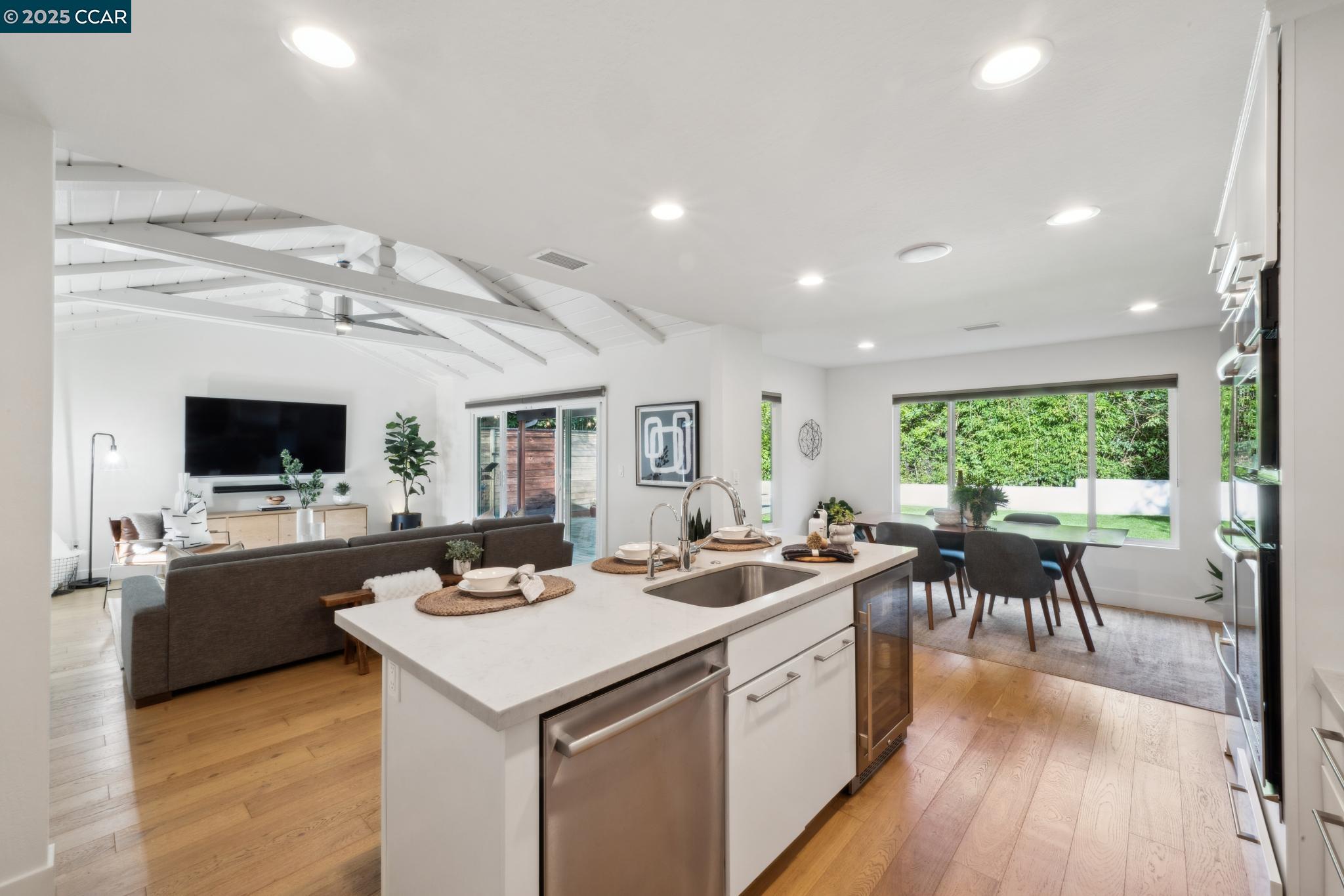 property-img