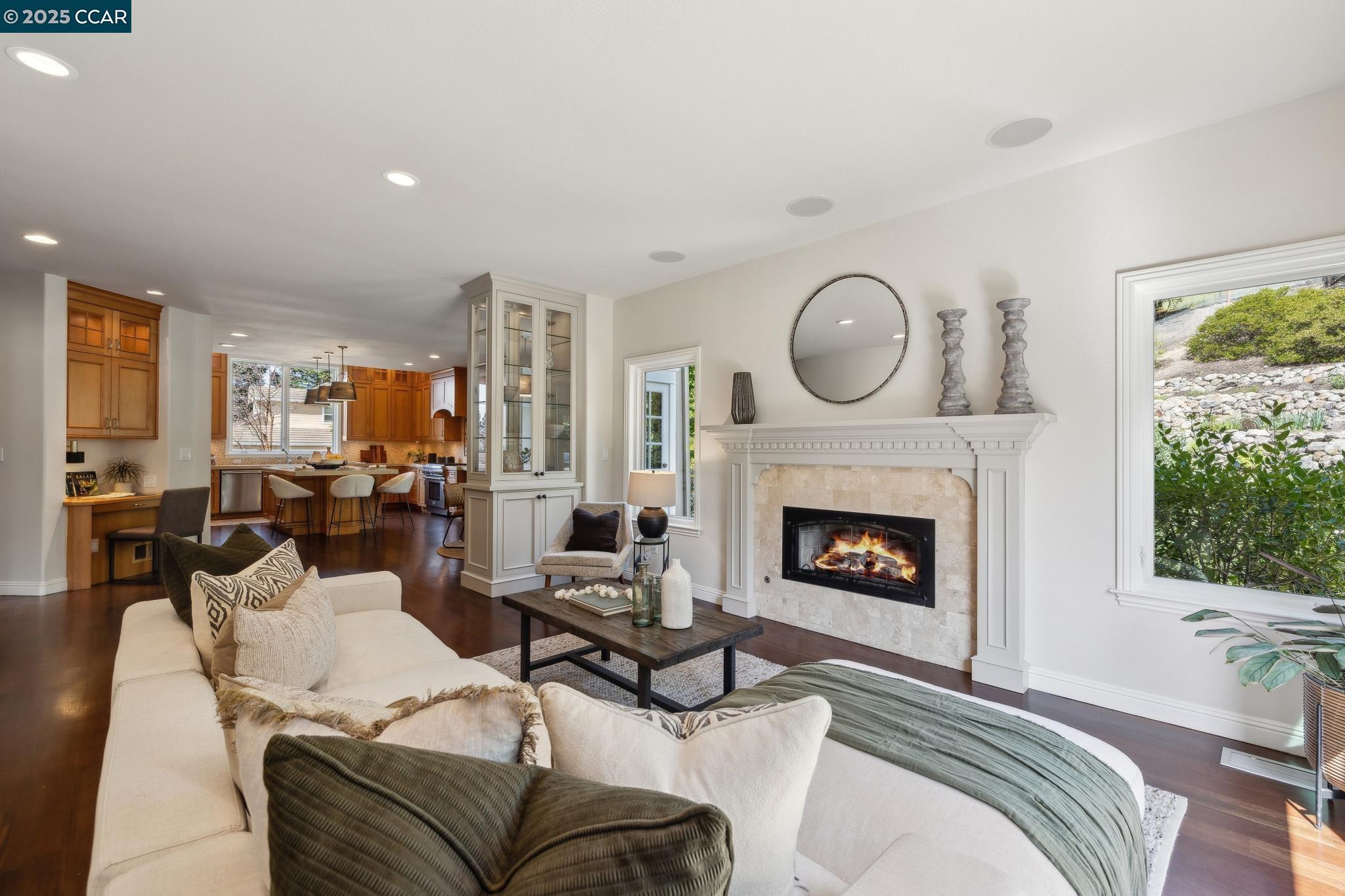 property-img