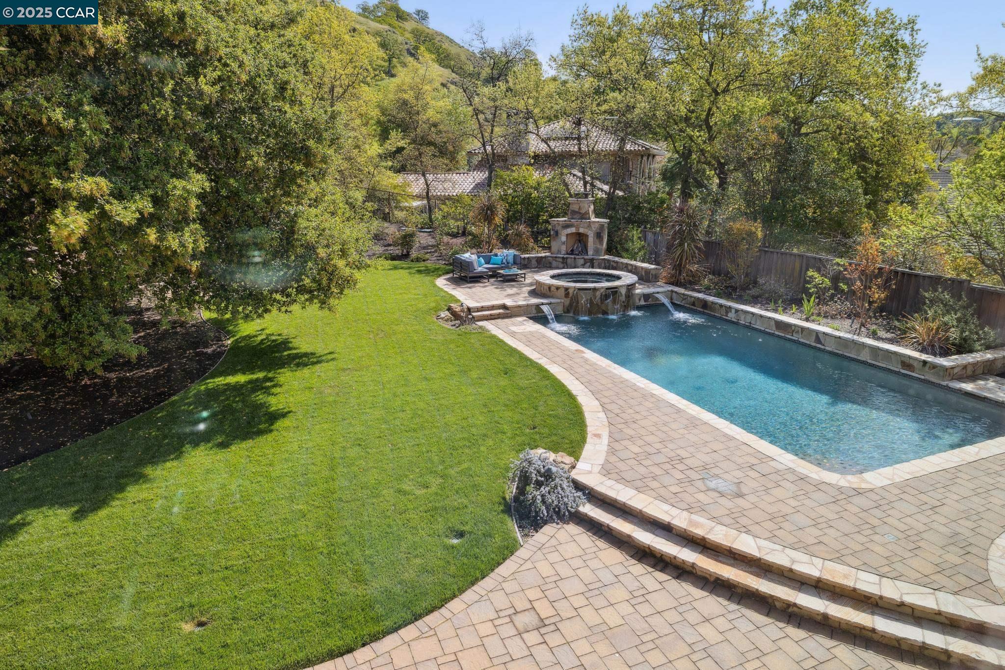 property-img