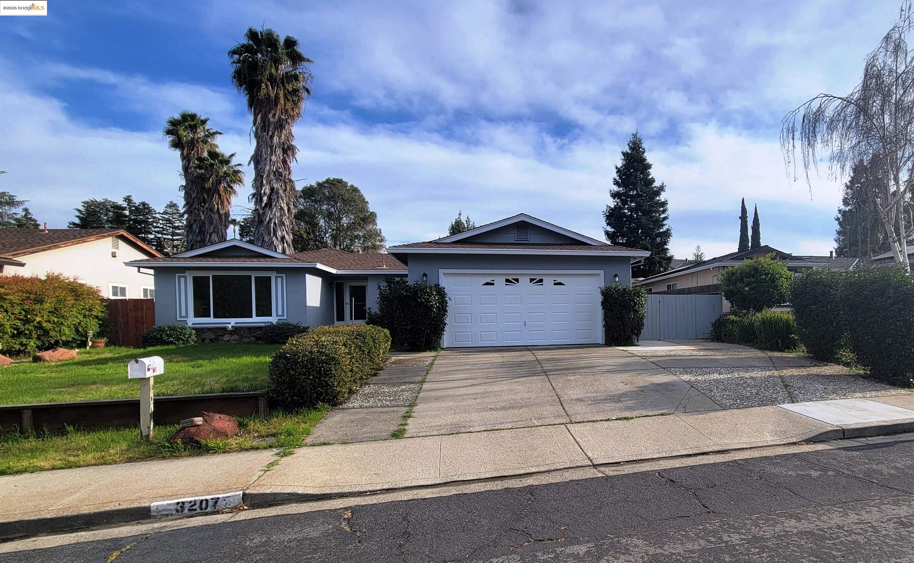 Detail Gallery Image 1 of 1 For 3207 Mountaire Dr, Antioch,  CA 94509 - 3 Beds | 2 Baths