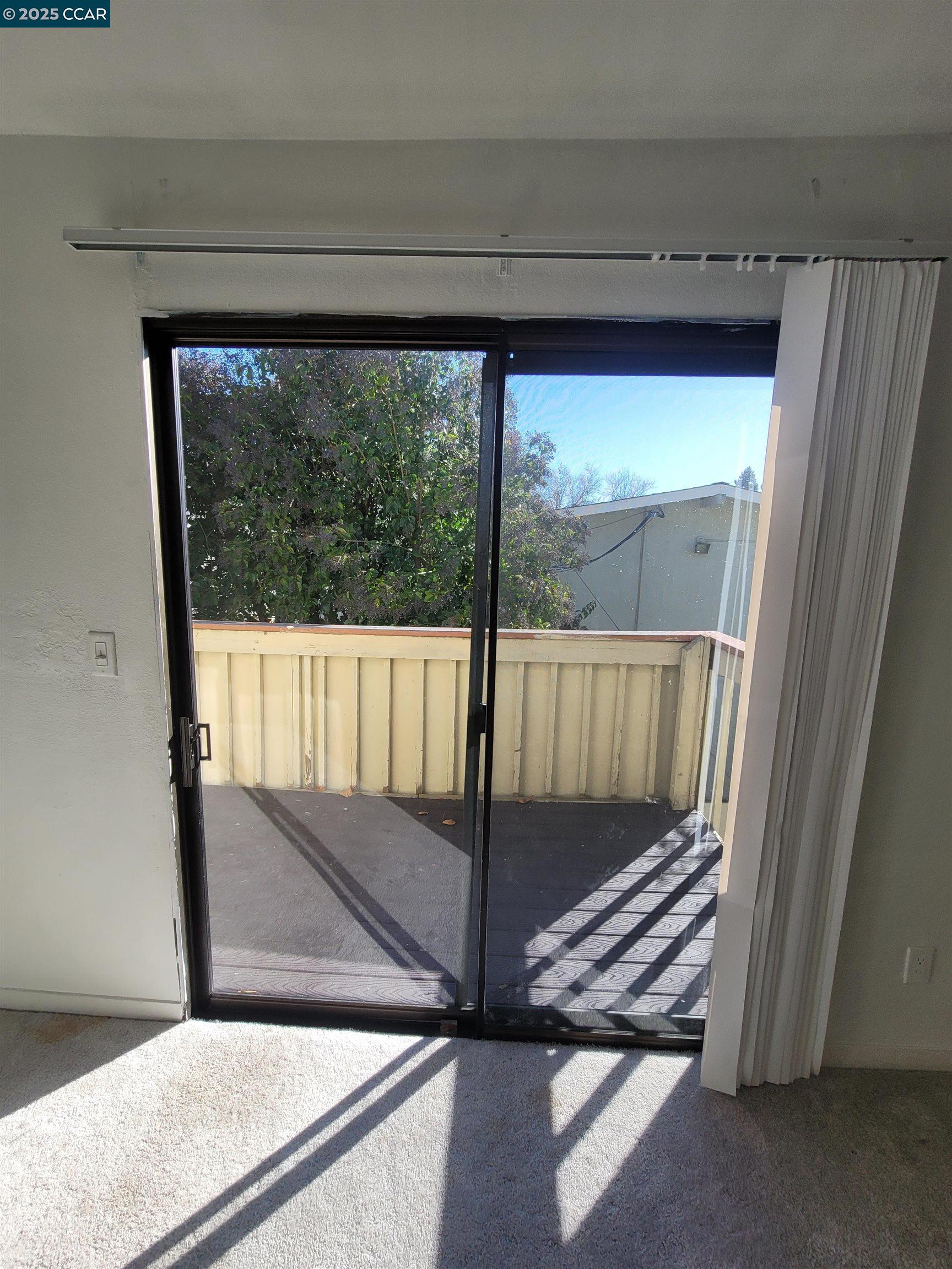 Detail Gallery Image 8 of 12 For 2520 Walters Way #12,  Concord,  CA 94520 - 2 Beds | 1 Baths