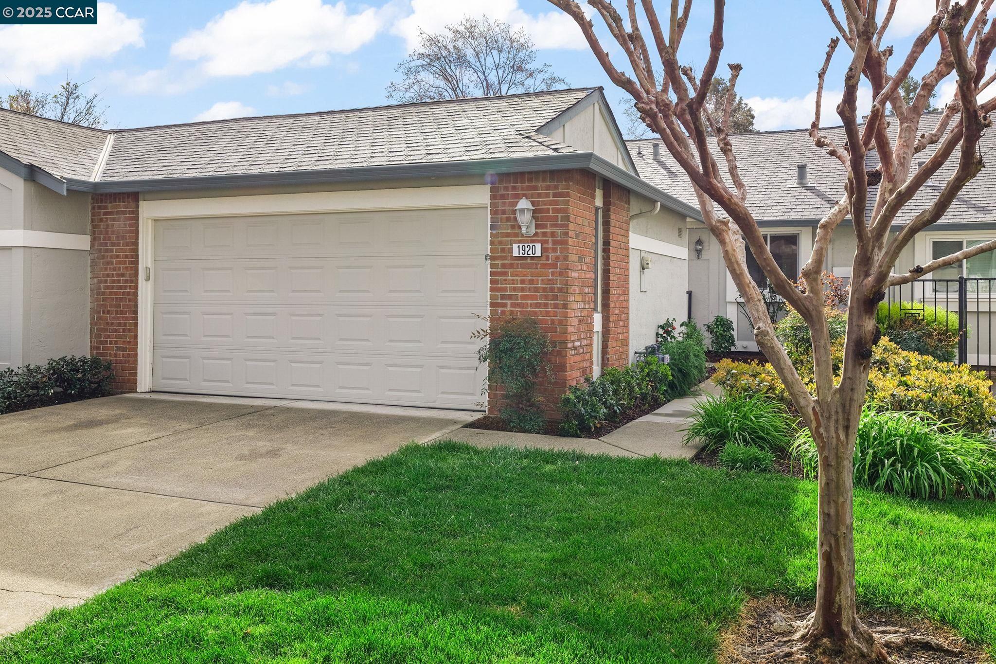 Photo #2: 41090117 Listing 
