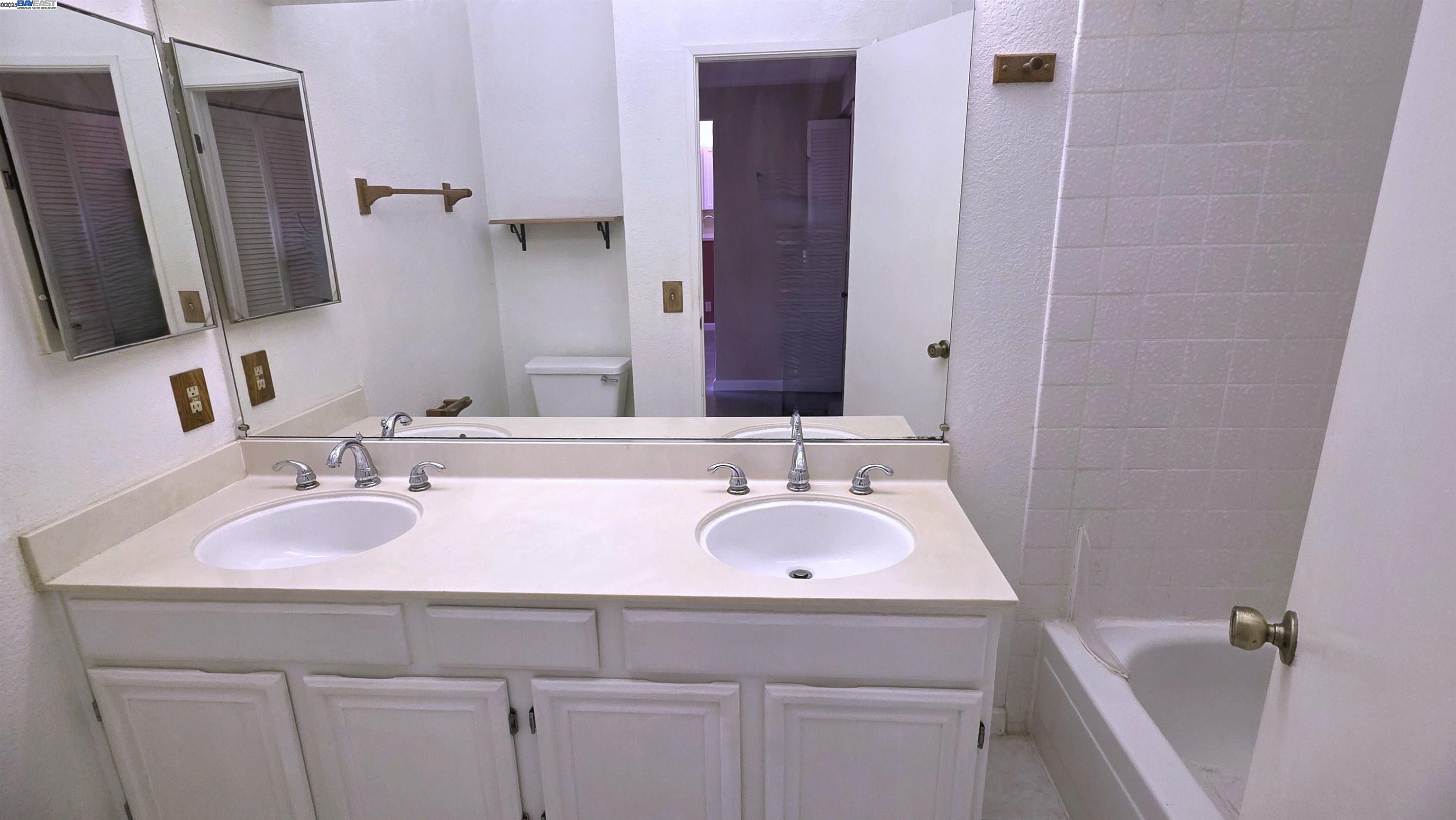 Photo #22: 41090119 Listing: Photo #22