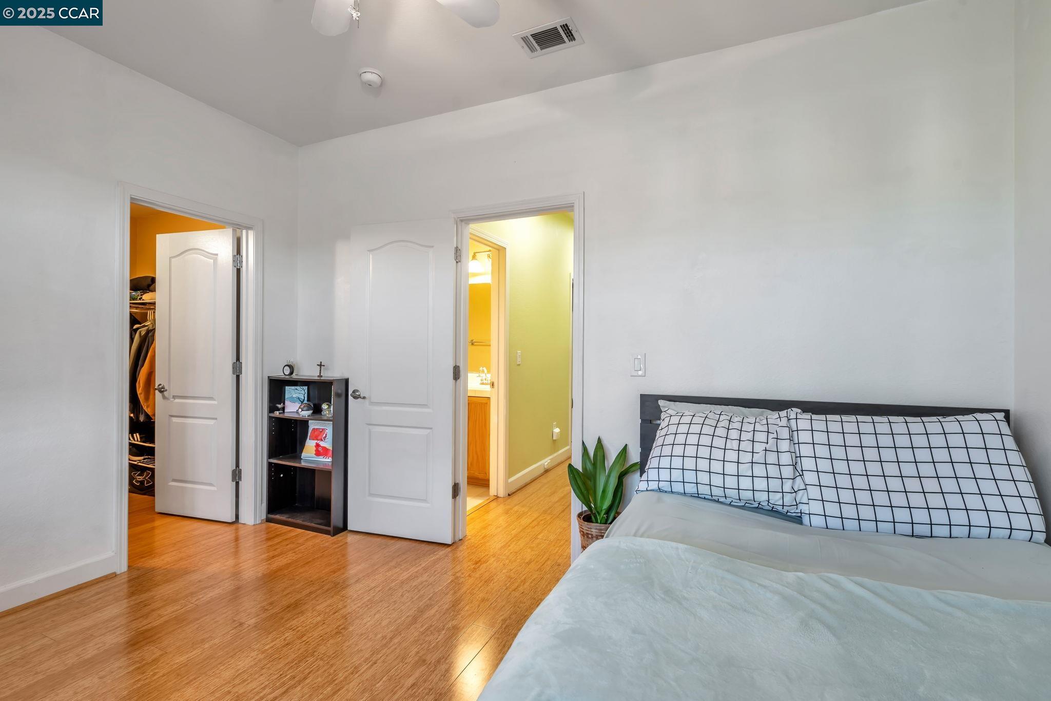 Detail Gallery Image 30 of 60 For 2036 Serra Ln, Hercules,  CA 94547 - 4 Beds | 2/1 Baths