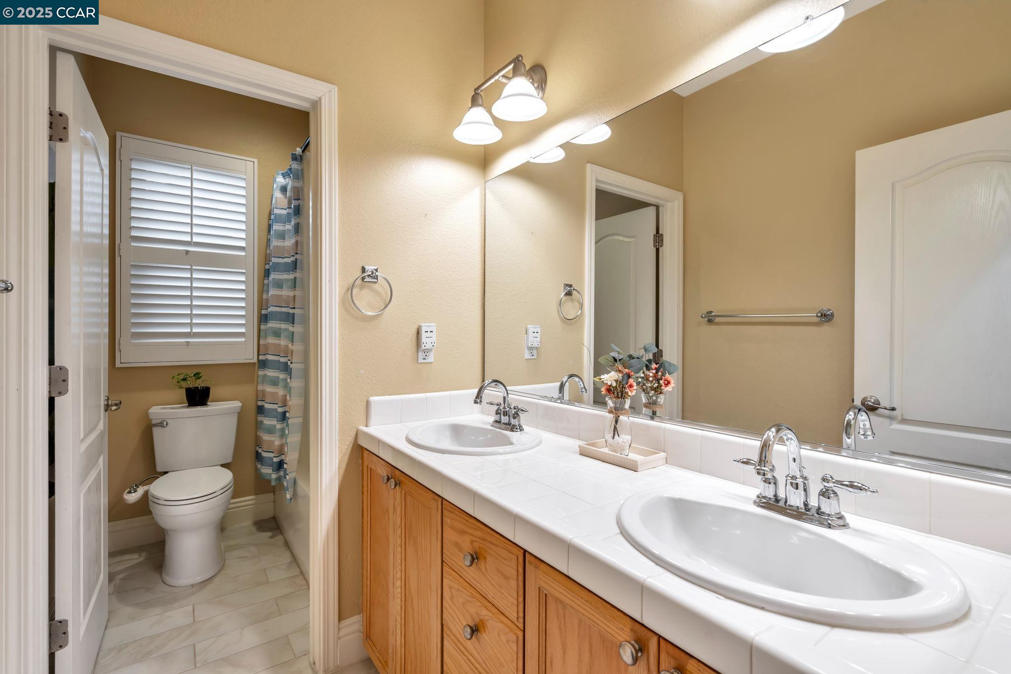 Detail Gallery Image 35 of 60 For 2036 Serra Ln, Hercules,  CA 94547 - 4 Beds | 2/1 Baths