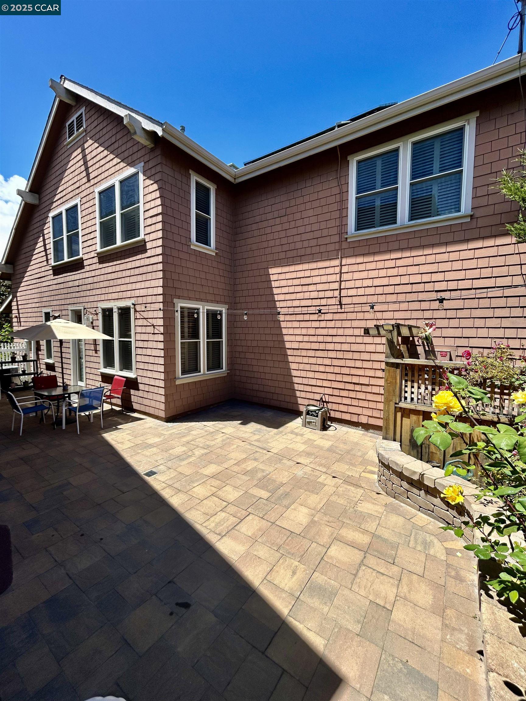 Detail Gallery Image 40 of 60 For 2036 Serra Ln, Hercules,  CA 94547 - 4 Beds | 2/1 Baths