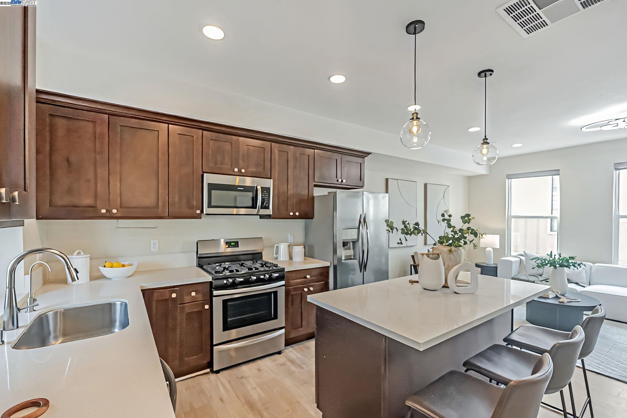 Photo #2: 41090135 Listing 