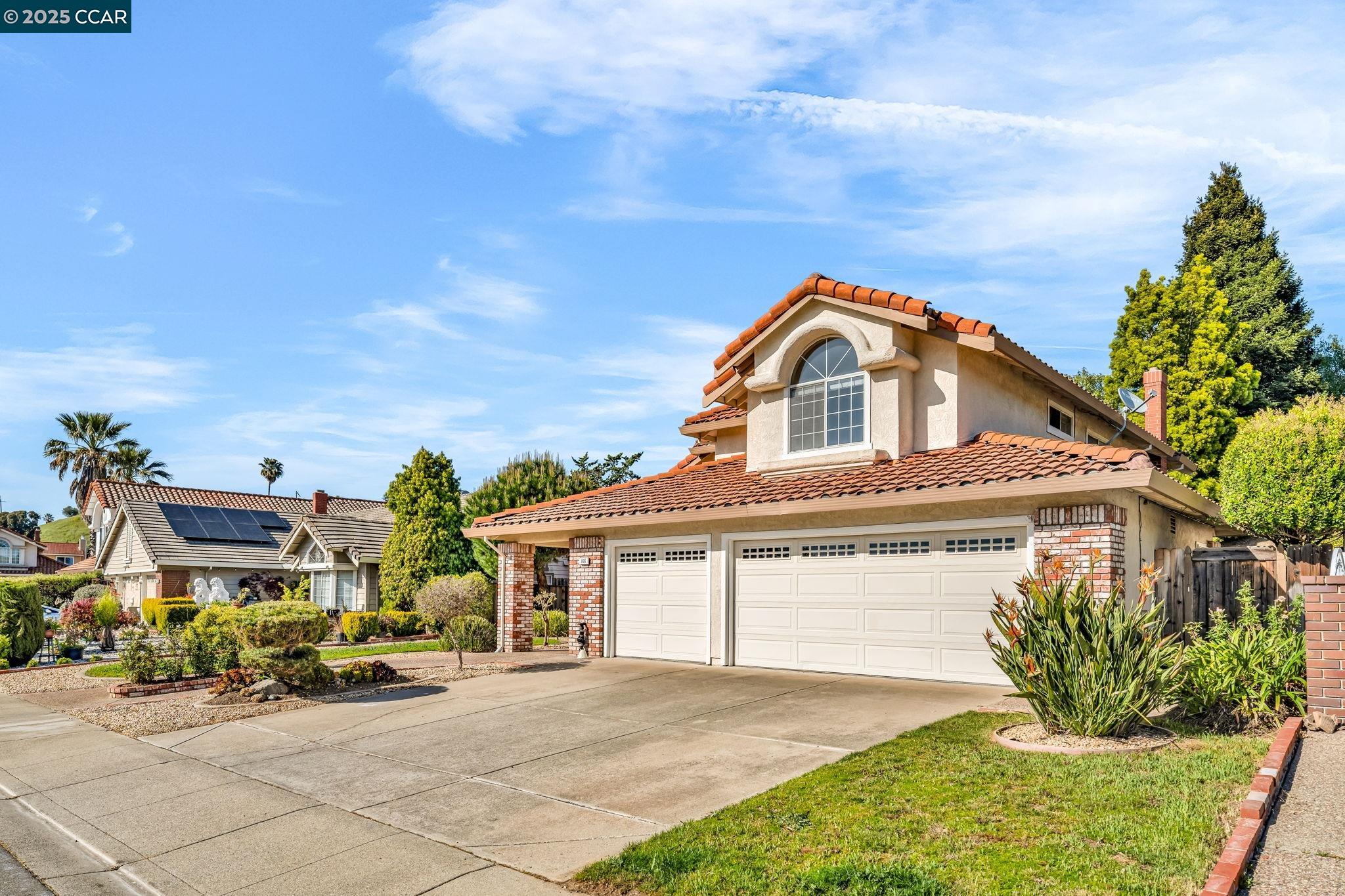 Detail Gallery Image 2 of 59 For 166 Shepard St, Hercules,  CA 94547 - 4 Beds | 3 Baths