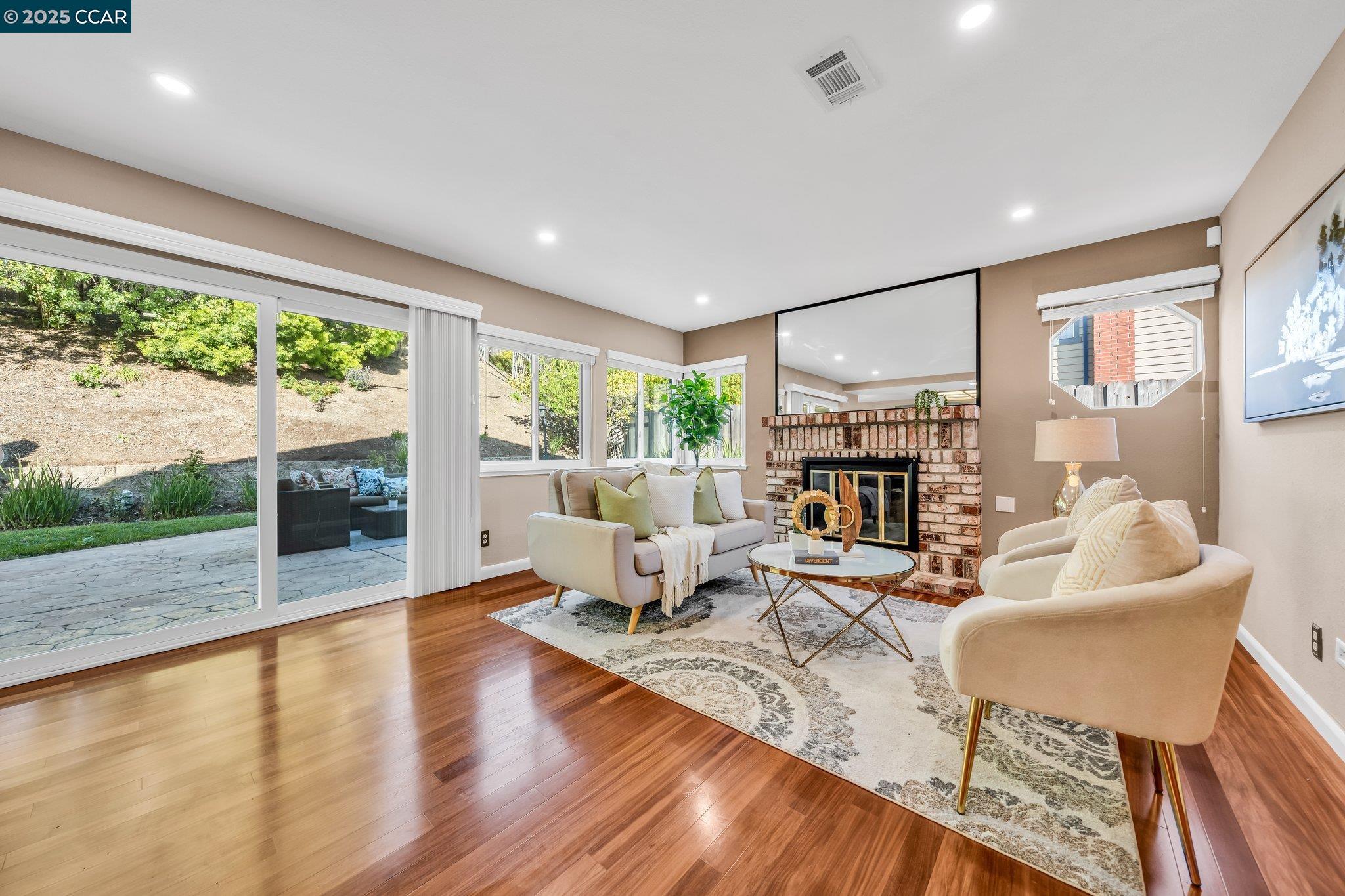Detail Gallery Image 11 of 59 For 166 Shepard St, Hercules,  CA 94547 - 4 Beds | 3 Baths