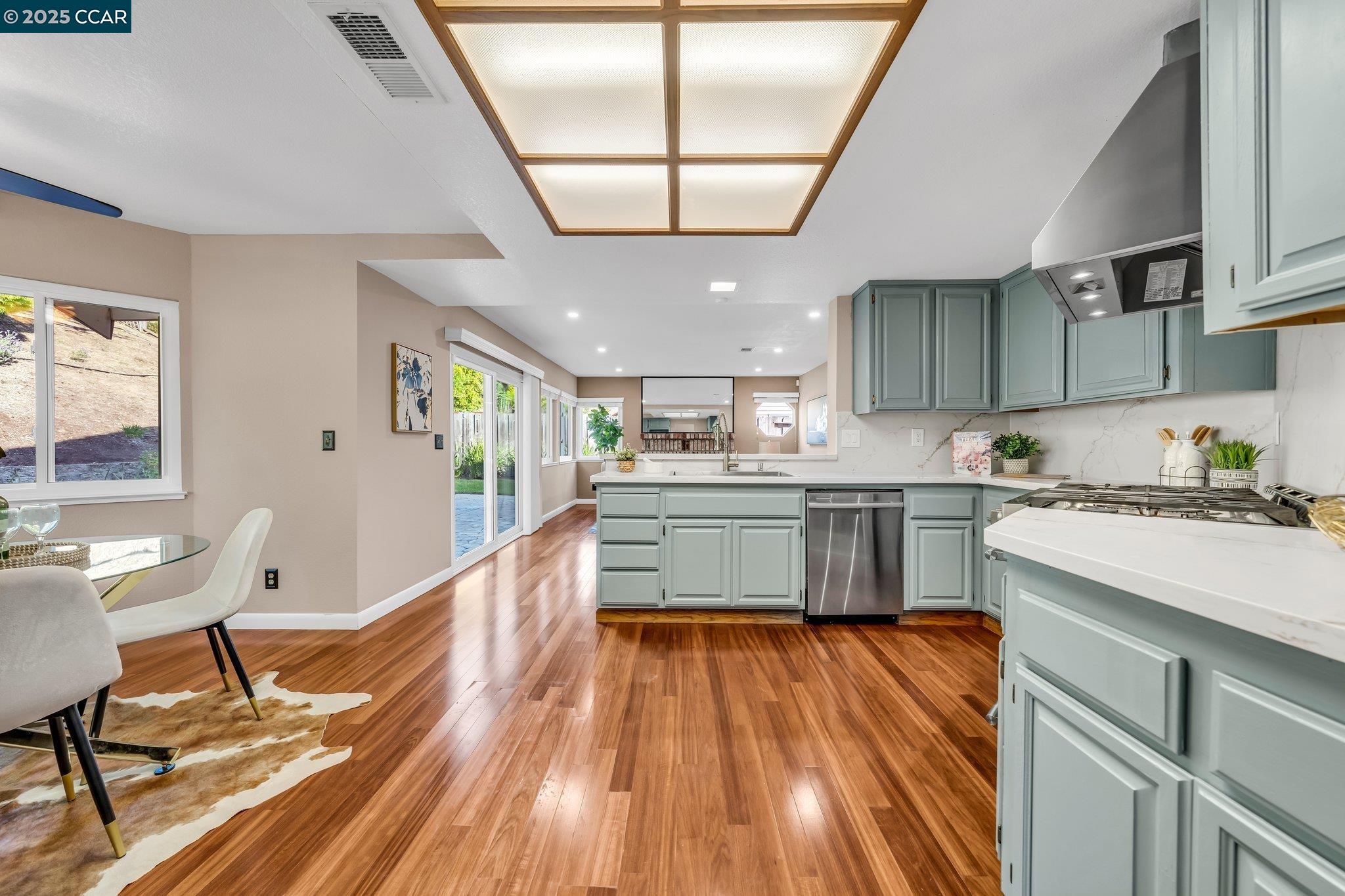 Detail Gallery Image 21 of 59 For 166 Shepard St, Hercules,  CA 94547 - 4 Beds | 3 Baths