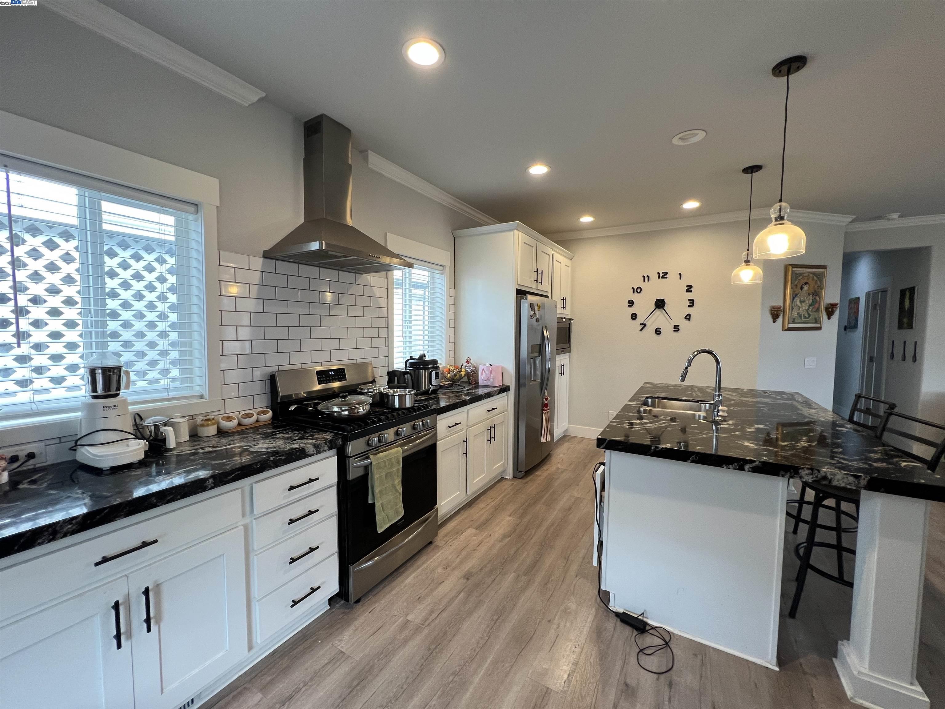 Detail Gallery Image 7 of 17 For 1515 Milpitas #66,  Milpitas,  CA 95035 - 3 Beds | 2 Baths