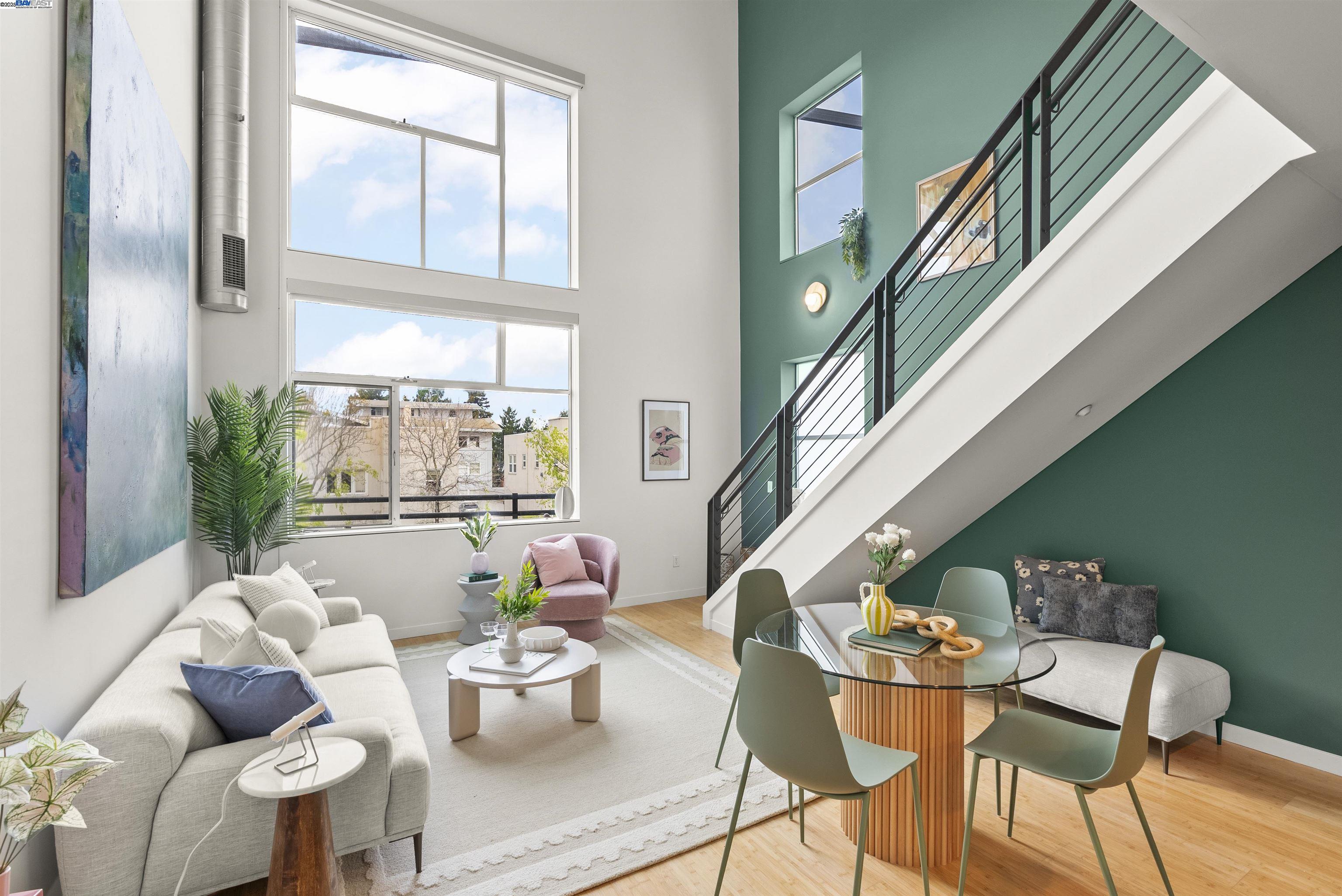 Detail Gallery Image 1 of 1 For 2400 Dowling #7,  Berkeley,  CA 94705-2086 - 2 Beds | 1/1 Baths