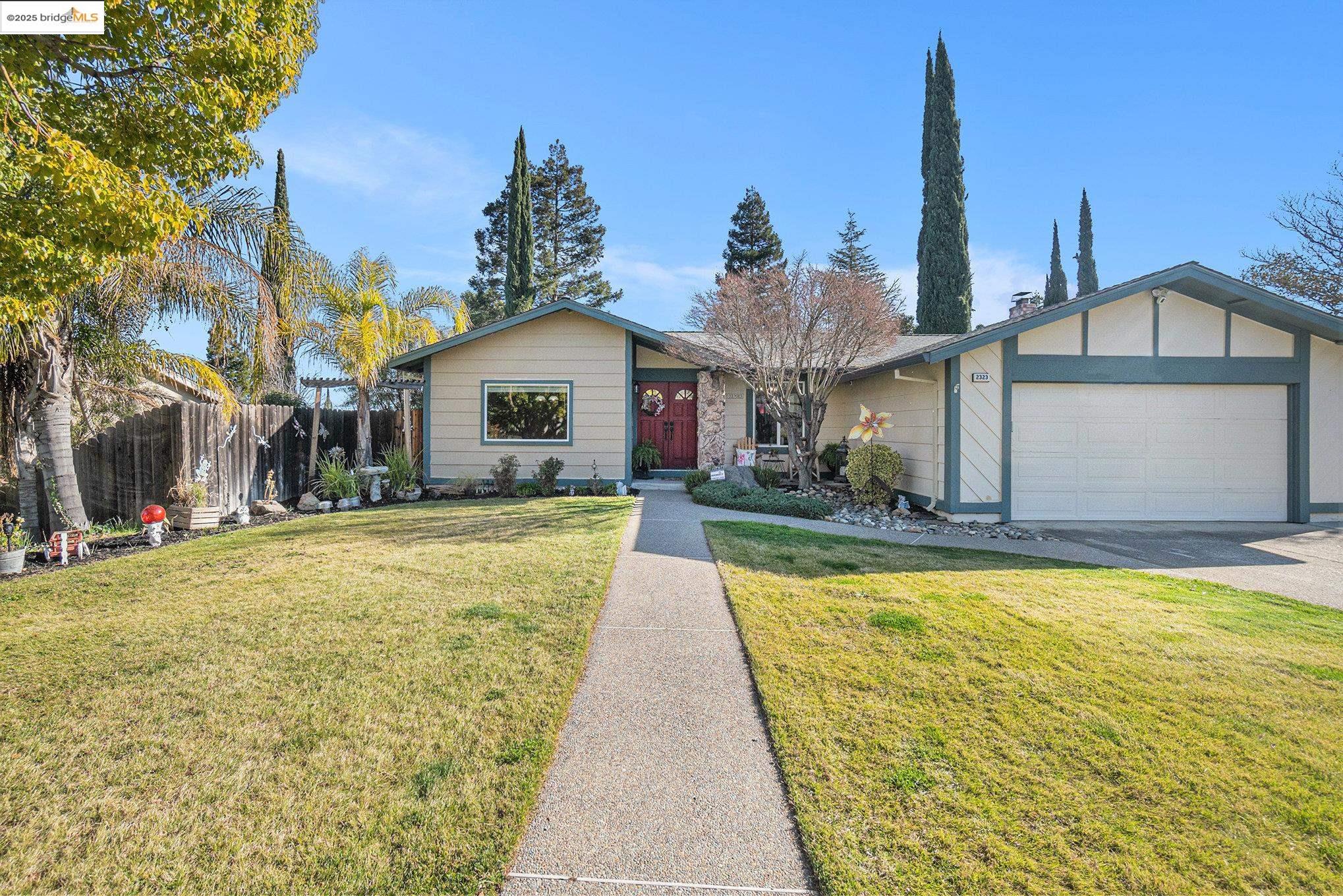 Detail Gallery Image 1 of 1 For 2323 Grimsby Ct, Antioch,  CA 94509 - 4 Beds | 2 Baths
