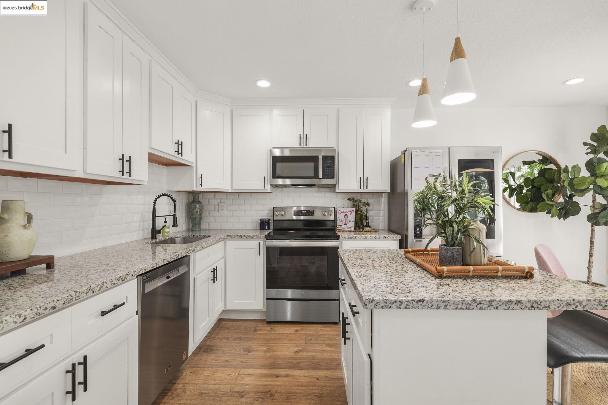 Photo #6: 41090174 Listing 