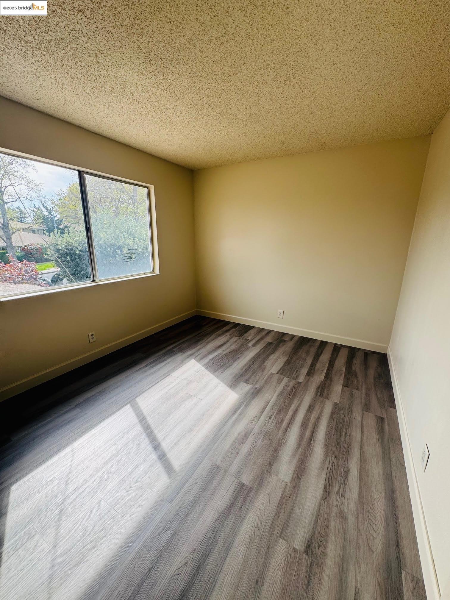 Detail Gallery Image 7 of 9 For 1459 Del Rio Cir #C,  Concord,  CA 94518 - 2 Beds | 1 Baths