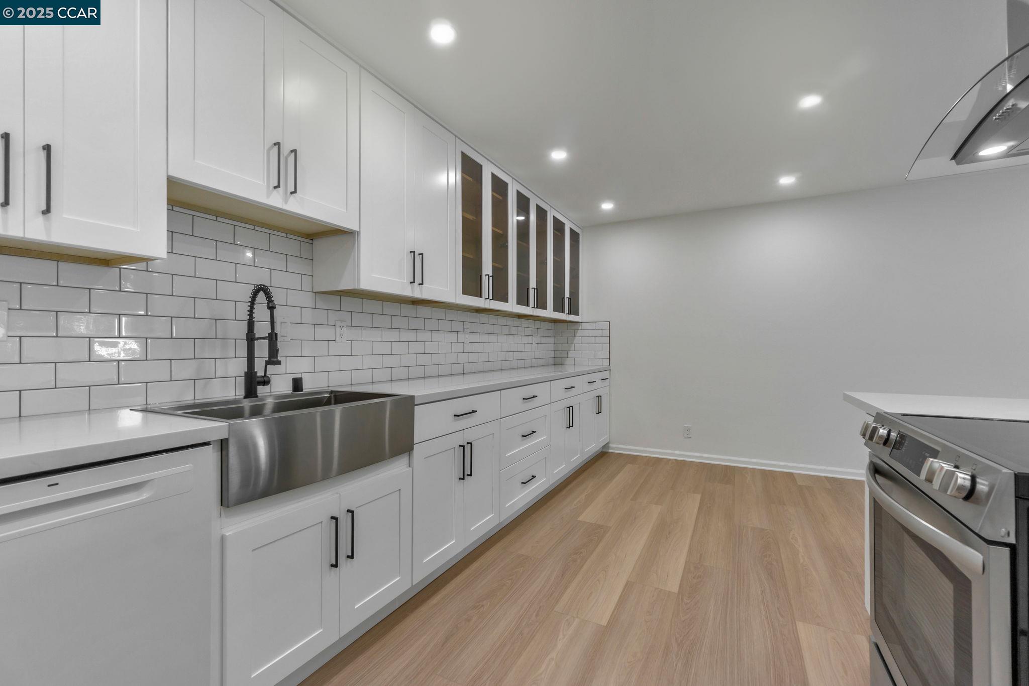 Detail Gallery Image 1 of 1 For 1305 Boulevard Way #314,  Walnut Creek,  CA 94595 - 2 Beds | 2 Baths