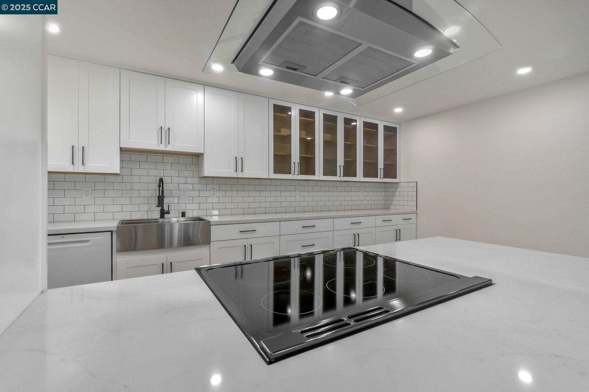 Photo #2: 41090198 Listing 