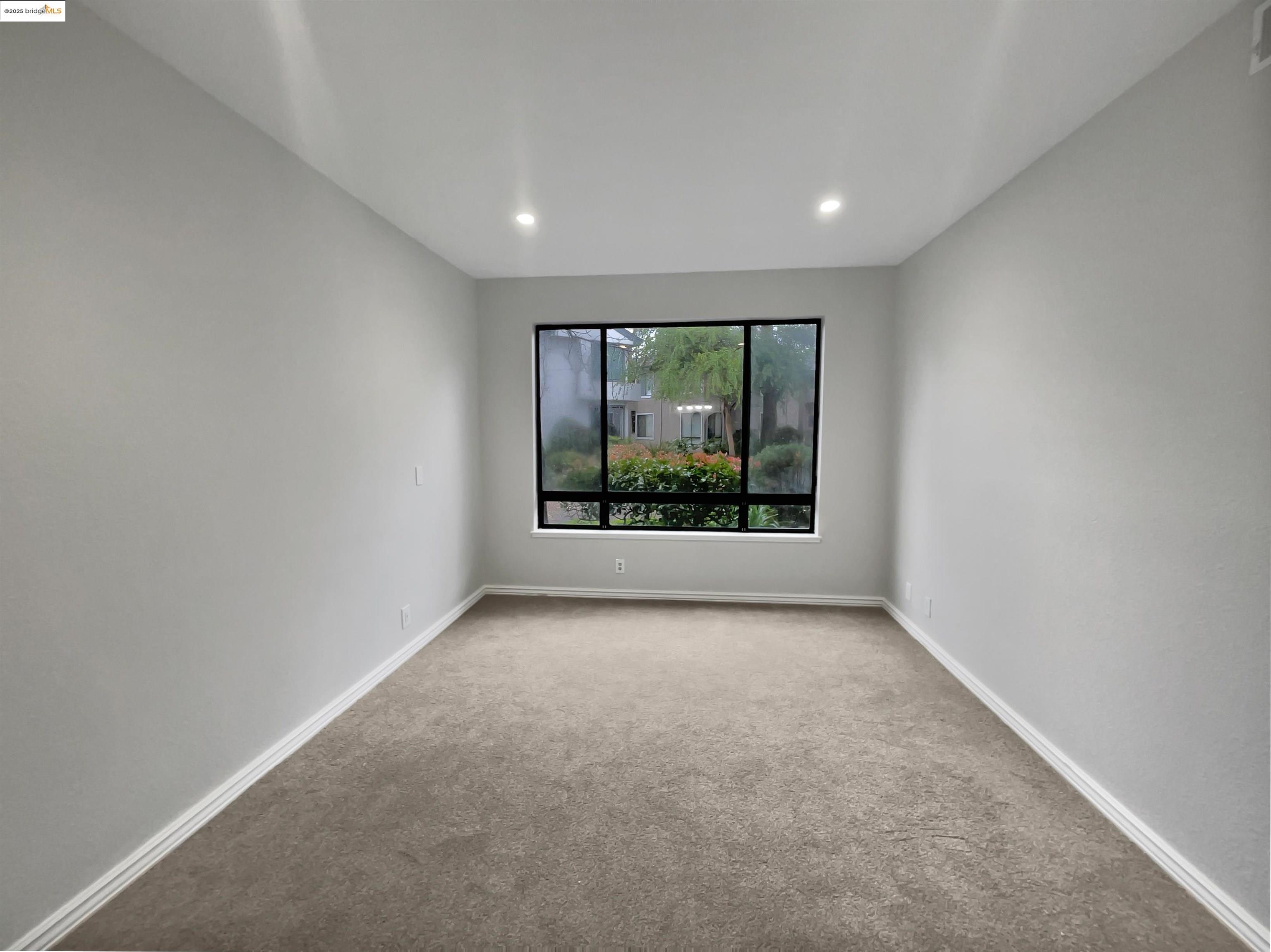 Detail Gallery Image 11 of 24 For 39965 Parada St a,  Newark,  CA 94560 - 2 Beds | 2 Baths