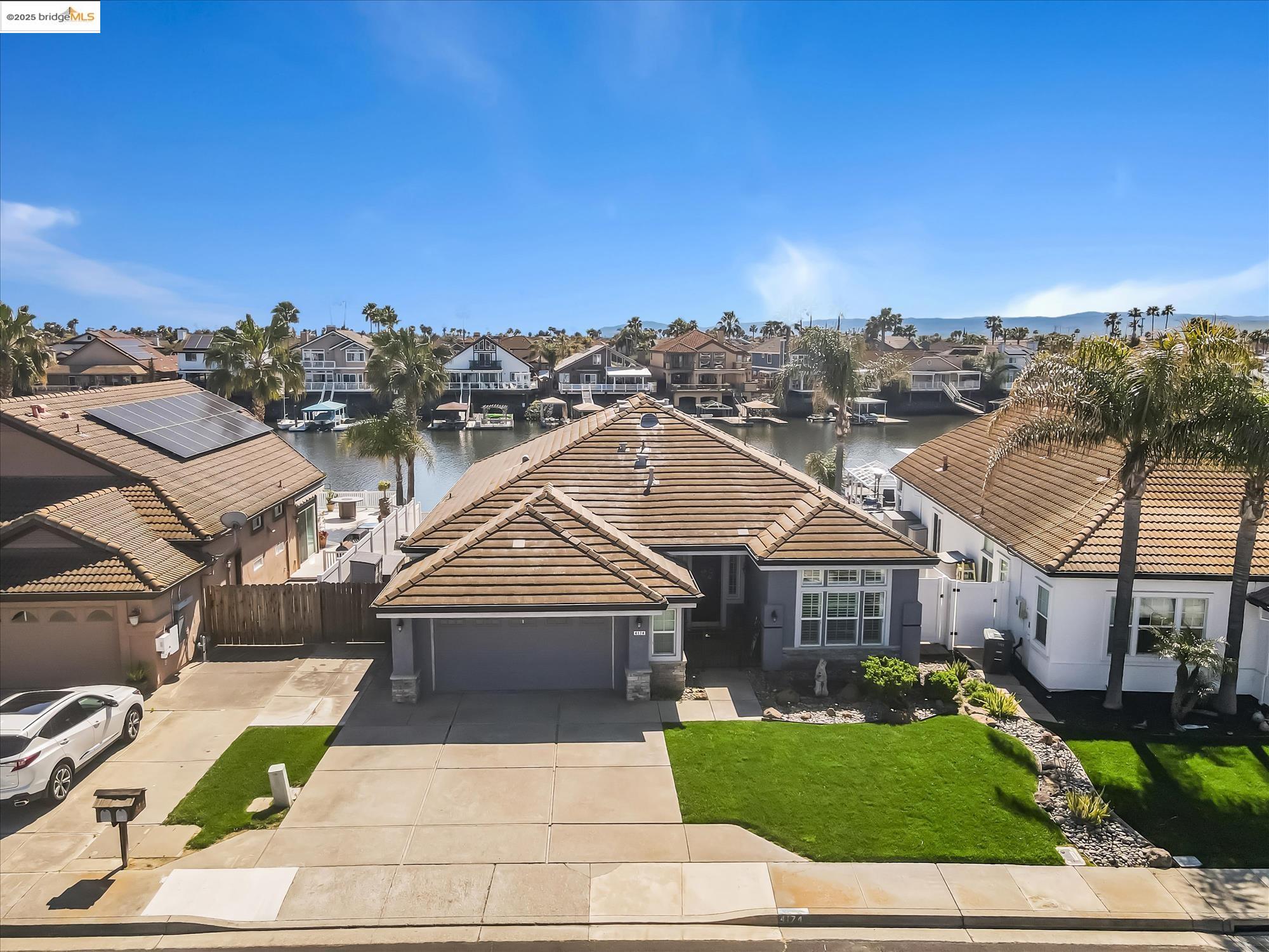 Detail Gallery Image 1 of 27 For 4174 Beacon Pl, Discovery Bay,  CA 94505 - 3 Beds | 2 Baths