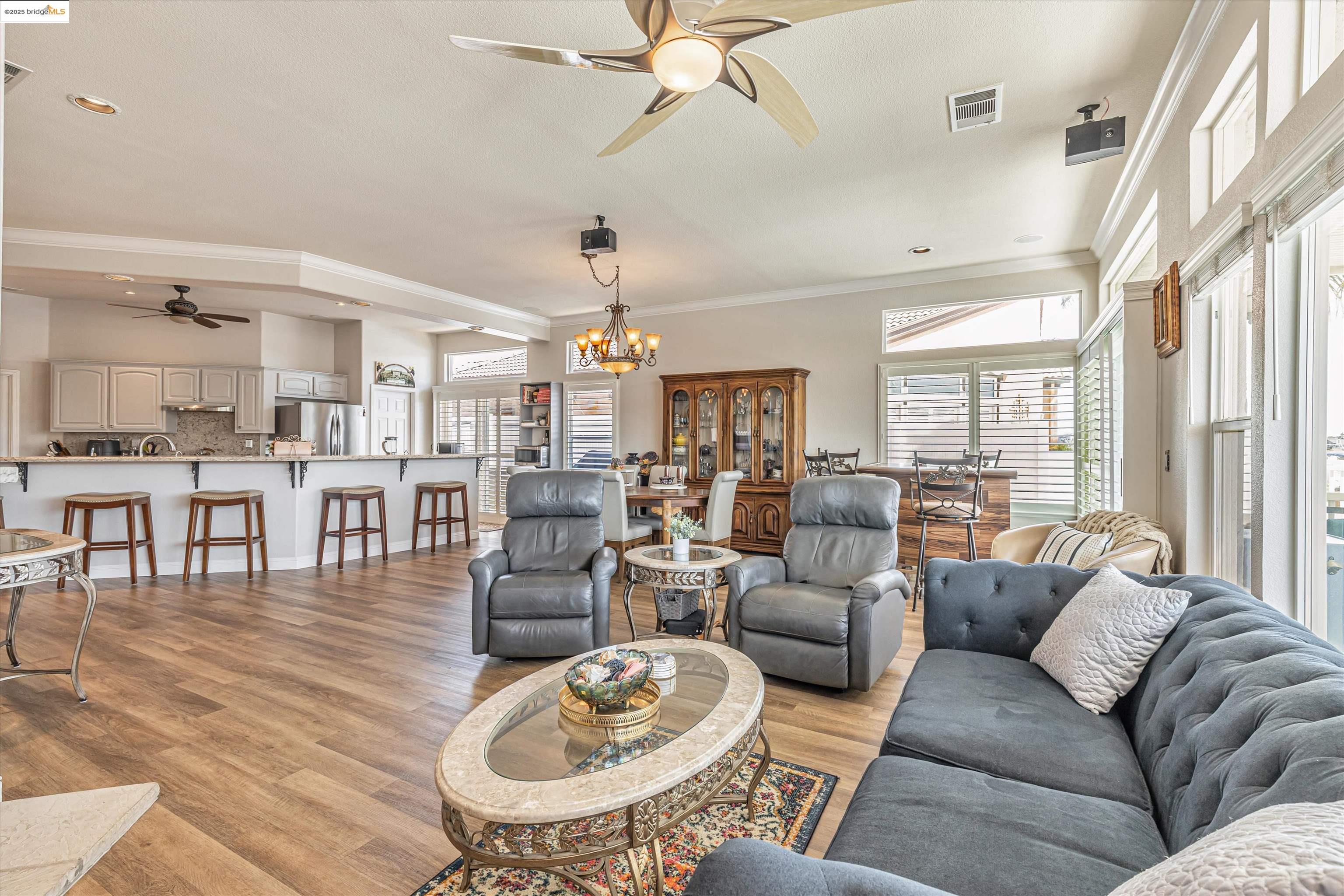 Detail Gallery Image 5 of 27 For 4174 Beacon Pl, Discovery Bay,  CA 94505 - 3 Beds | 2 Baths