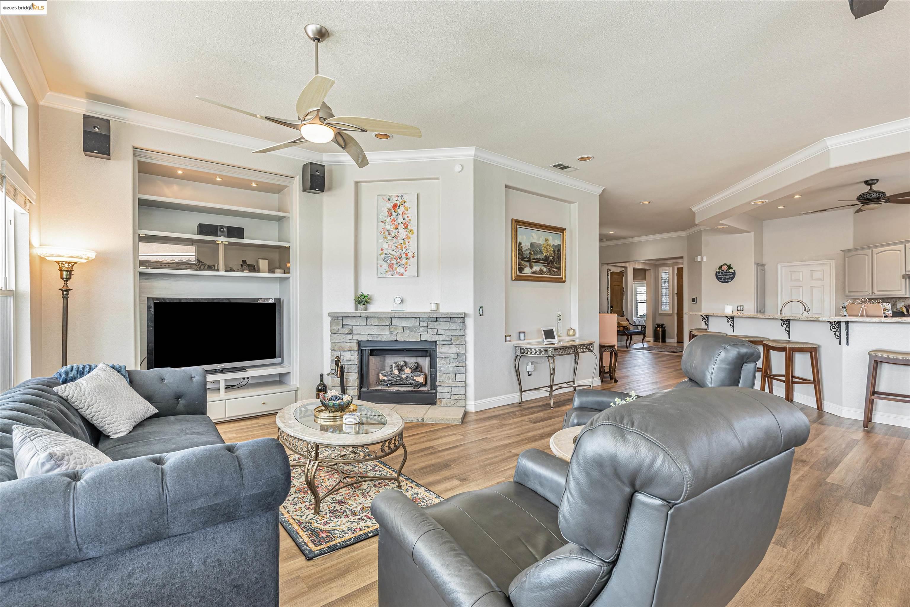 Detail Gallery Image 6 of 27 For 4174 Beacon Pl, Discovery Bay,  CA 94505 - 3 Beds | 2 Baths