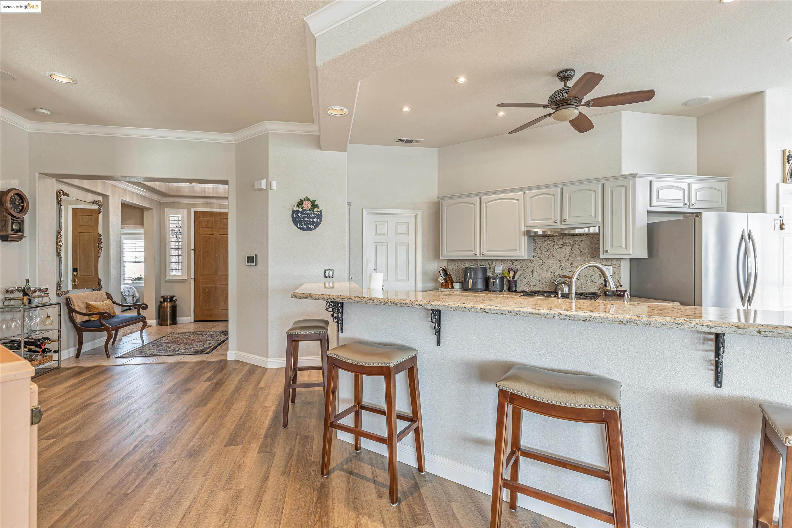 Detail Gallery Image 8 of 27 For 4174 Beacon Pl, Discovery Bay,  CA 94505 - 3 Beds | 2 Baths