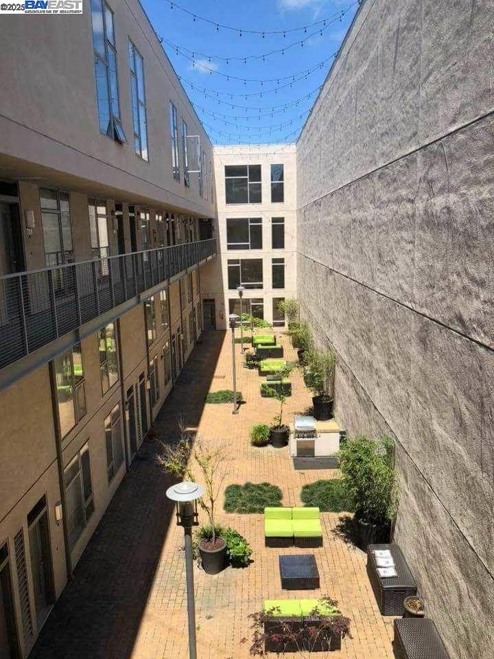 630 Thomas L Berkley Way # 621, Oakland, California 94612, 1 Bedroom Bedrooms, 3 Rooms Rooms,1 BathroomBathrooms,Residential,For Sale,630 Thomas L Berkley Way # 621,41090255
