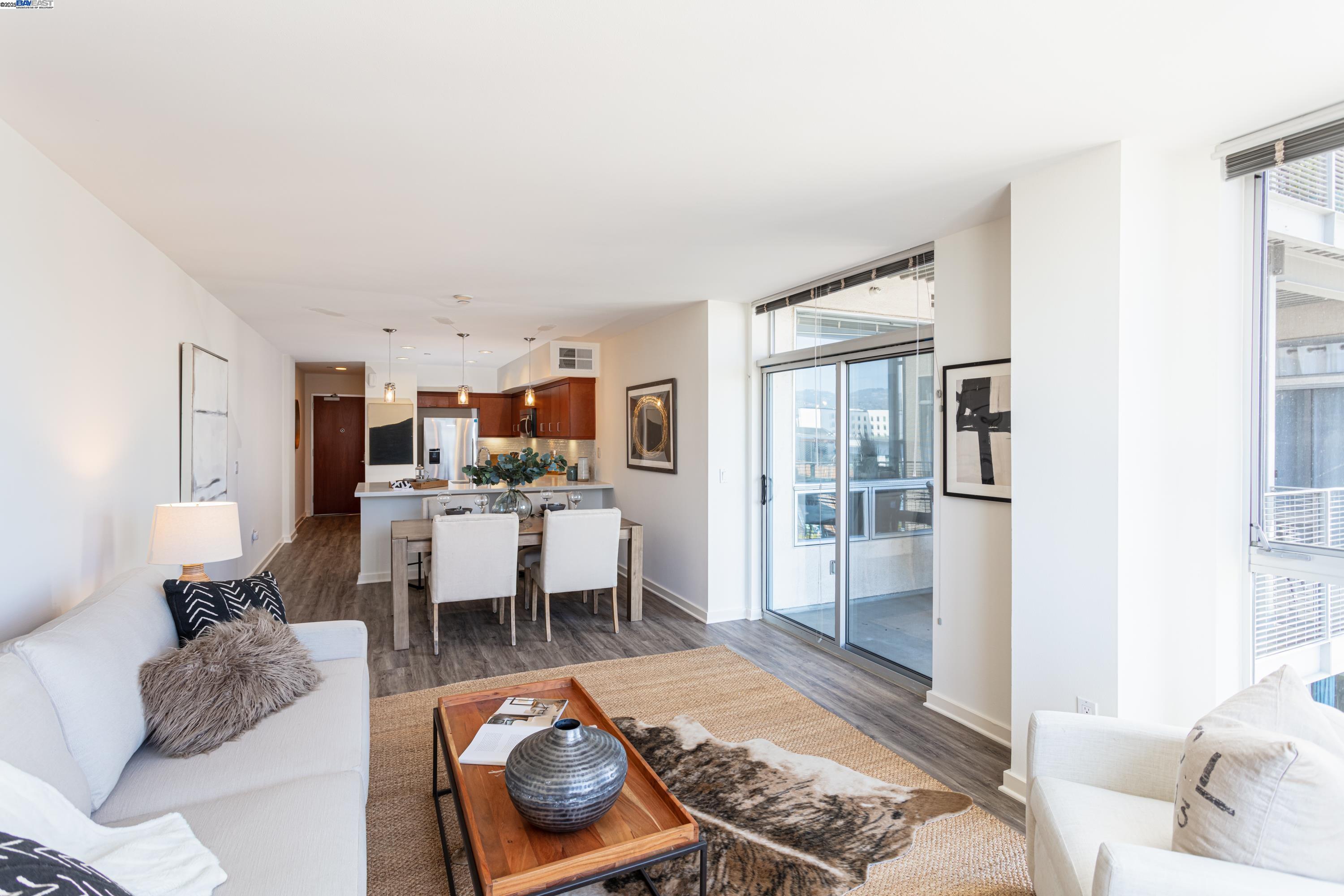 630 Thomas L Berkley Way # 621, Oakland, California 94612, 1 Bedroom Bedrooms, 3 Rooms Rooms,1 BathroomBathrooms,Residential,For Sale,630 Thomas L Berkley Way # 621,41090255