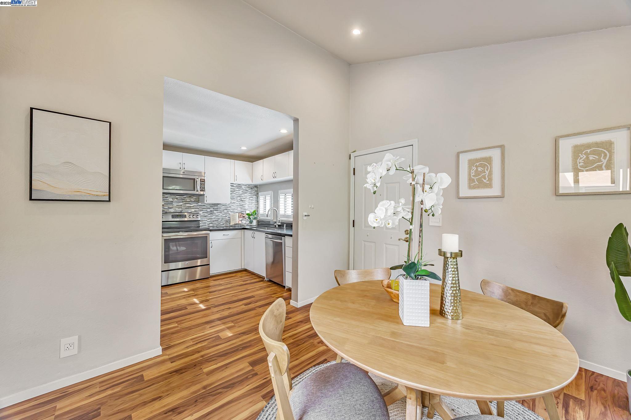 Detail Gallery Image 11 of 28 For 2425 S Norfolk St #403,  San Mateo,  CA 94403 - 1 Beds | 1 Baths