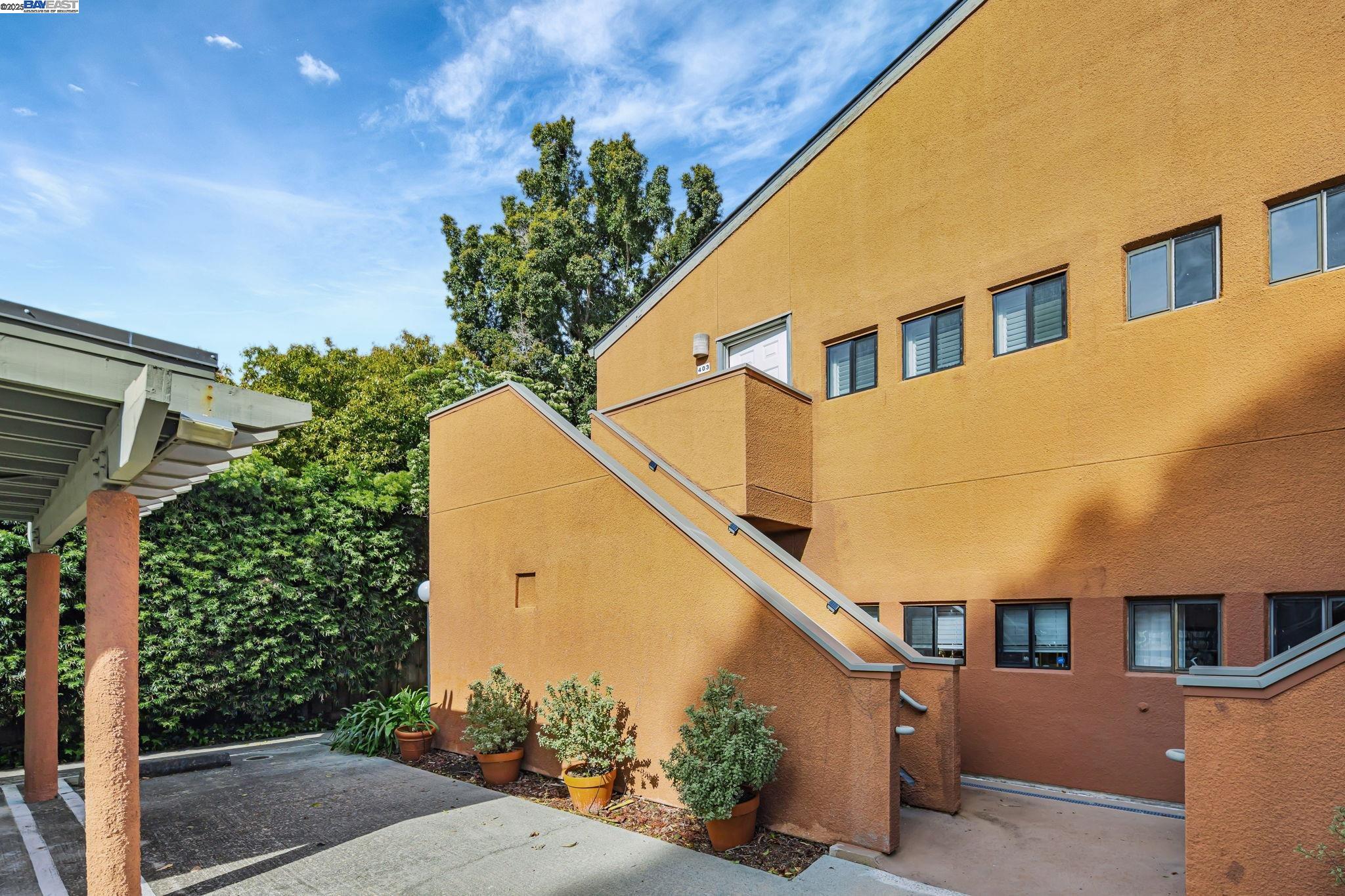 Detail Gallery Image 22 of 28 For 2425 S Norfolk St #403,  San Mateo,  CA 94403 - 1 Beds | 1 Baths