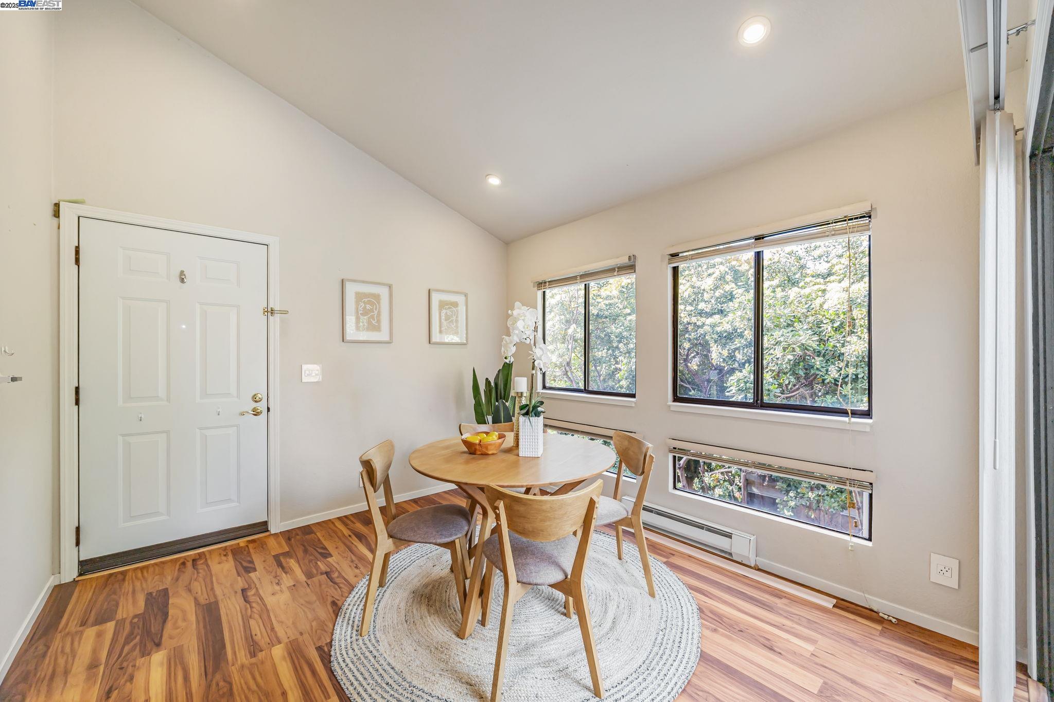 Detail Gallery Image 10 of 28 For 2425 S Norfolk St #403,  San Mateo,  CA 94403 - 1 Beds | 1 Baths