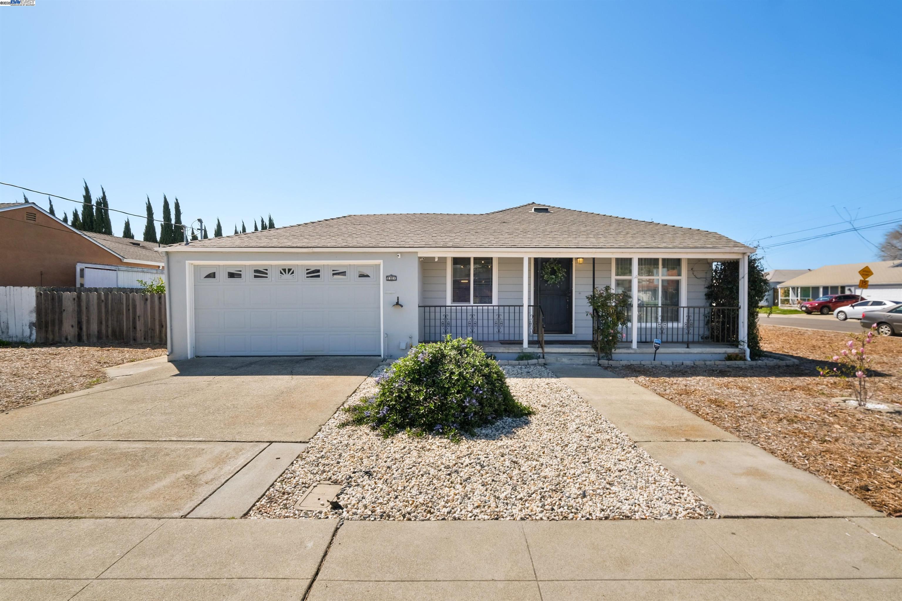 Detail Gallery Image 1 of 1 For 16103 via Chiquita, San Lorenzo,  CA 94580 - 3 Beds | 1 Baths